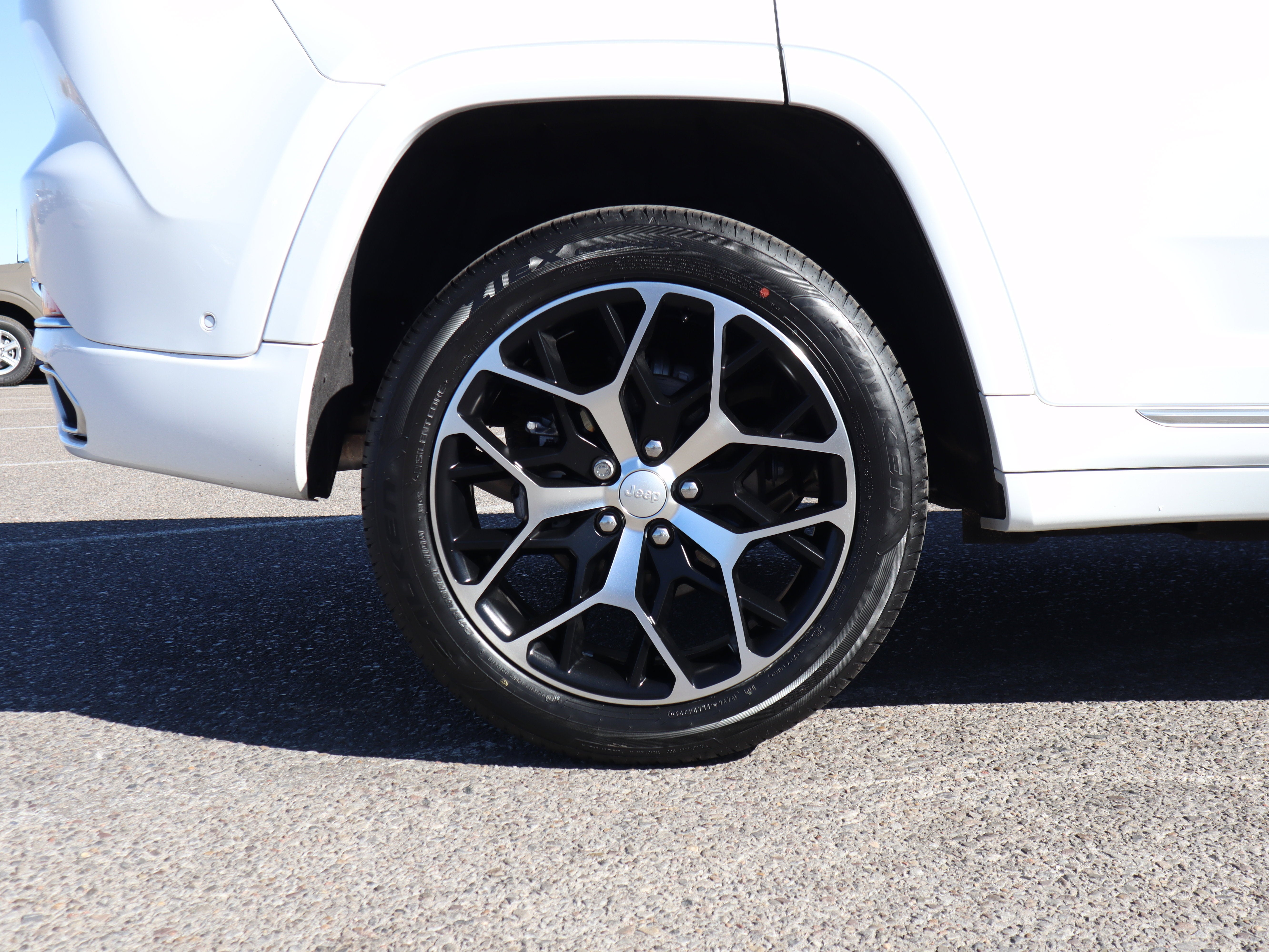 2023 Jeep Grand Cherokee Summit