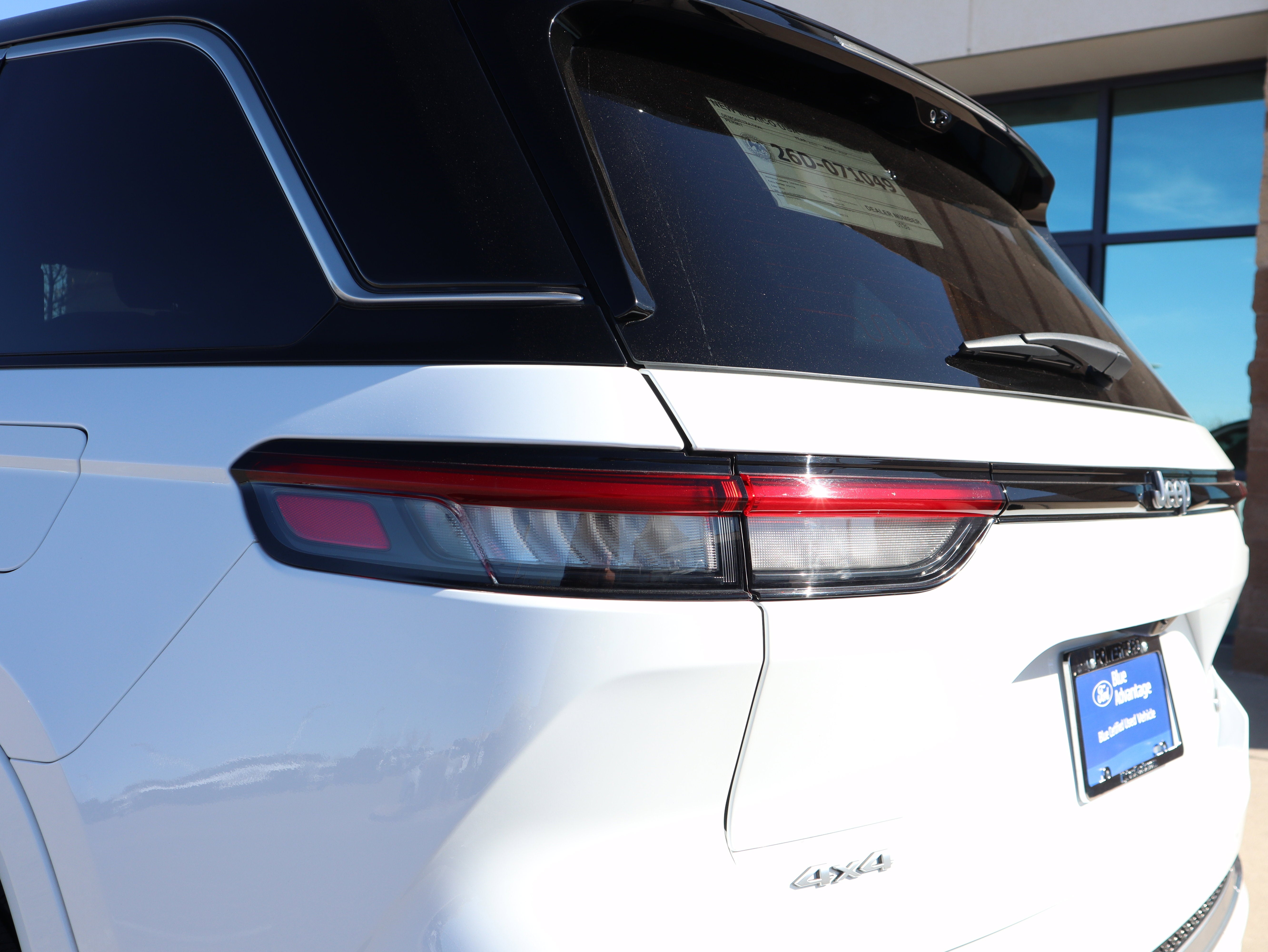 2023 Jeep Grand Cherokee Summit