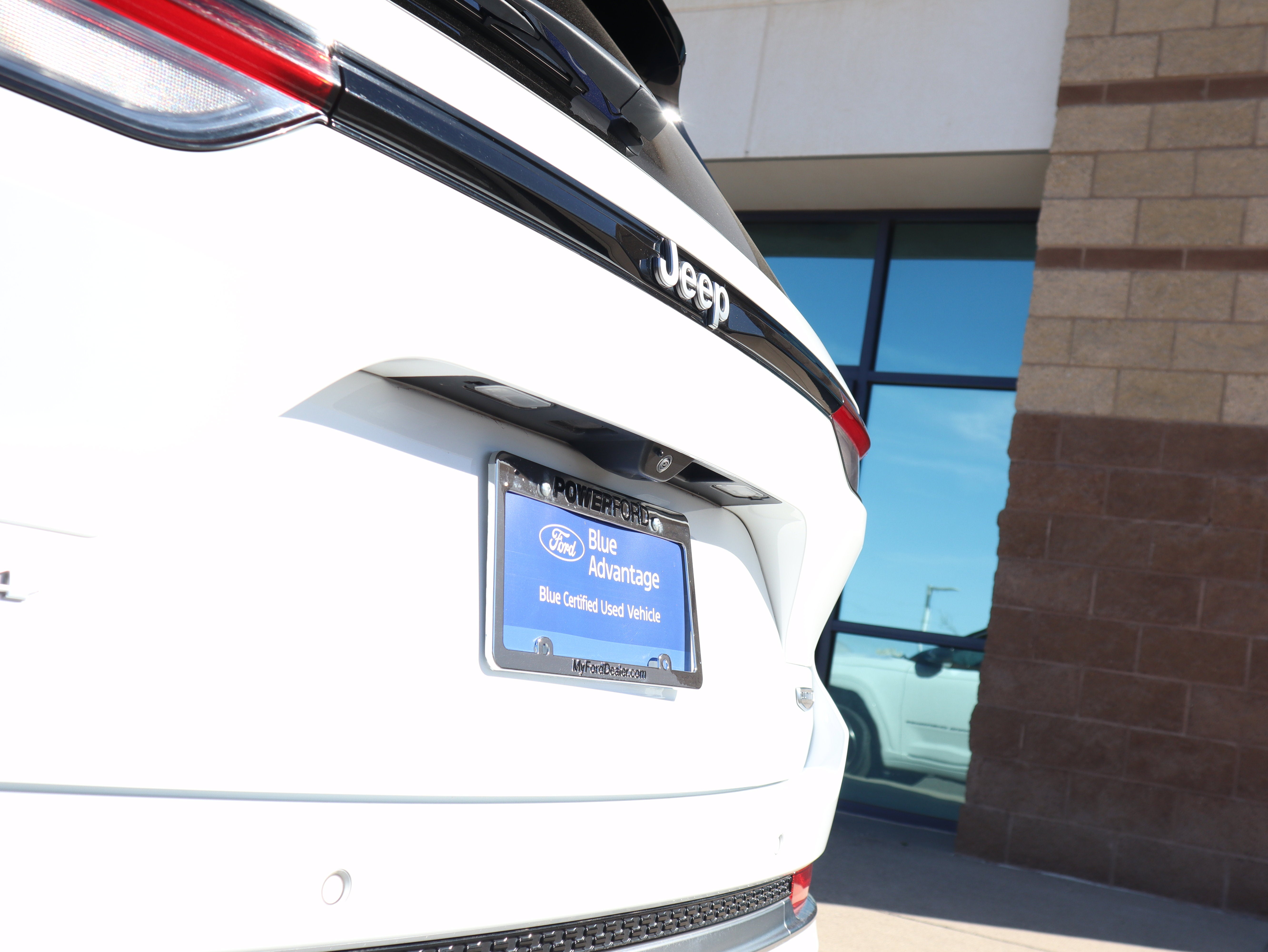 2023 Jeep Grand Cherokee Summit