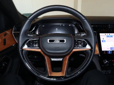 2023 Jeep Grand Cherokee Summit