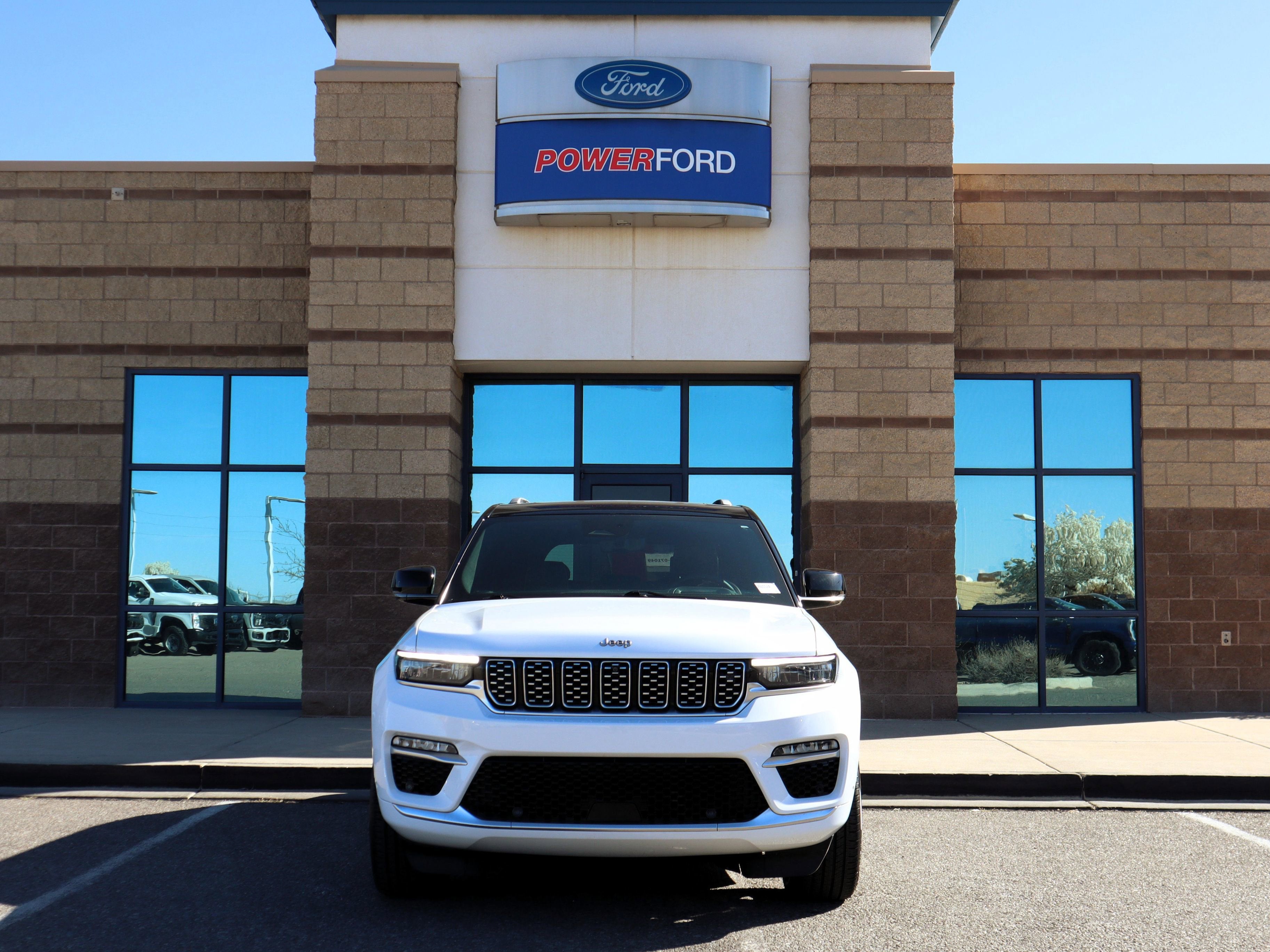 2023 Jeep Grand Cherokee Summit