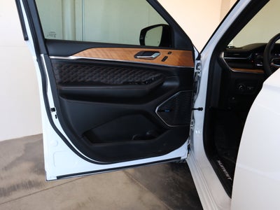 2023 Jeep Grand Cherokee Summit