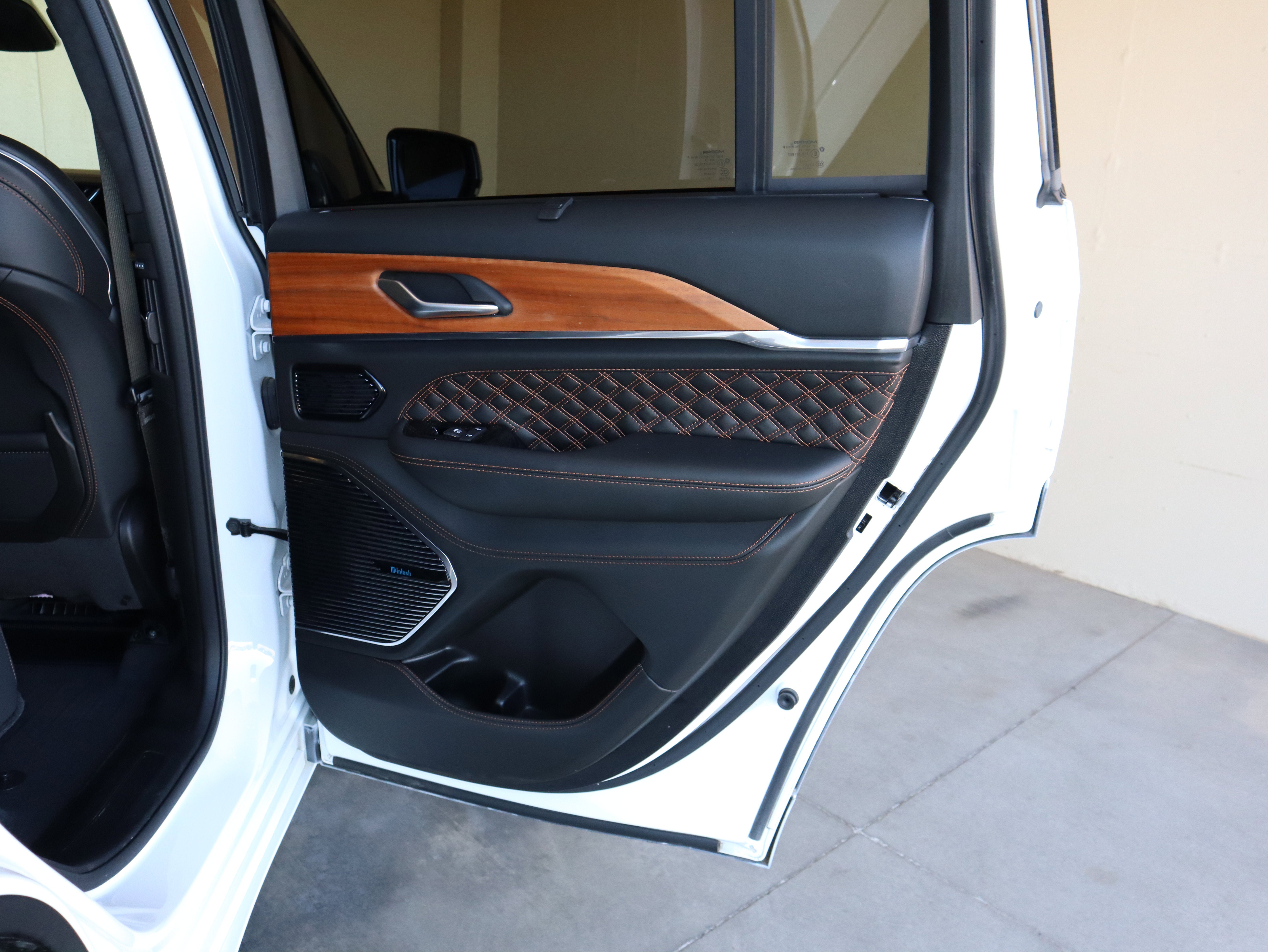 2023 Jeep Grand Cherokee Summit