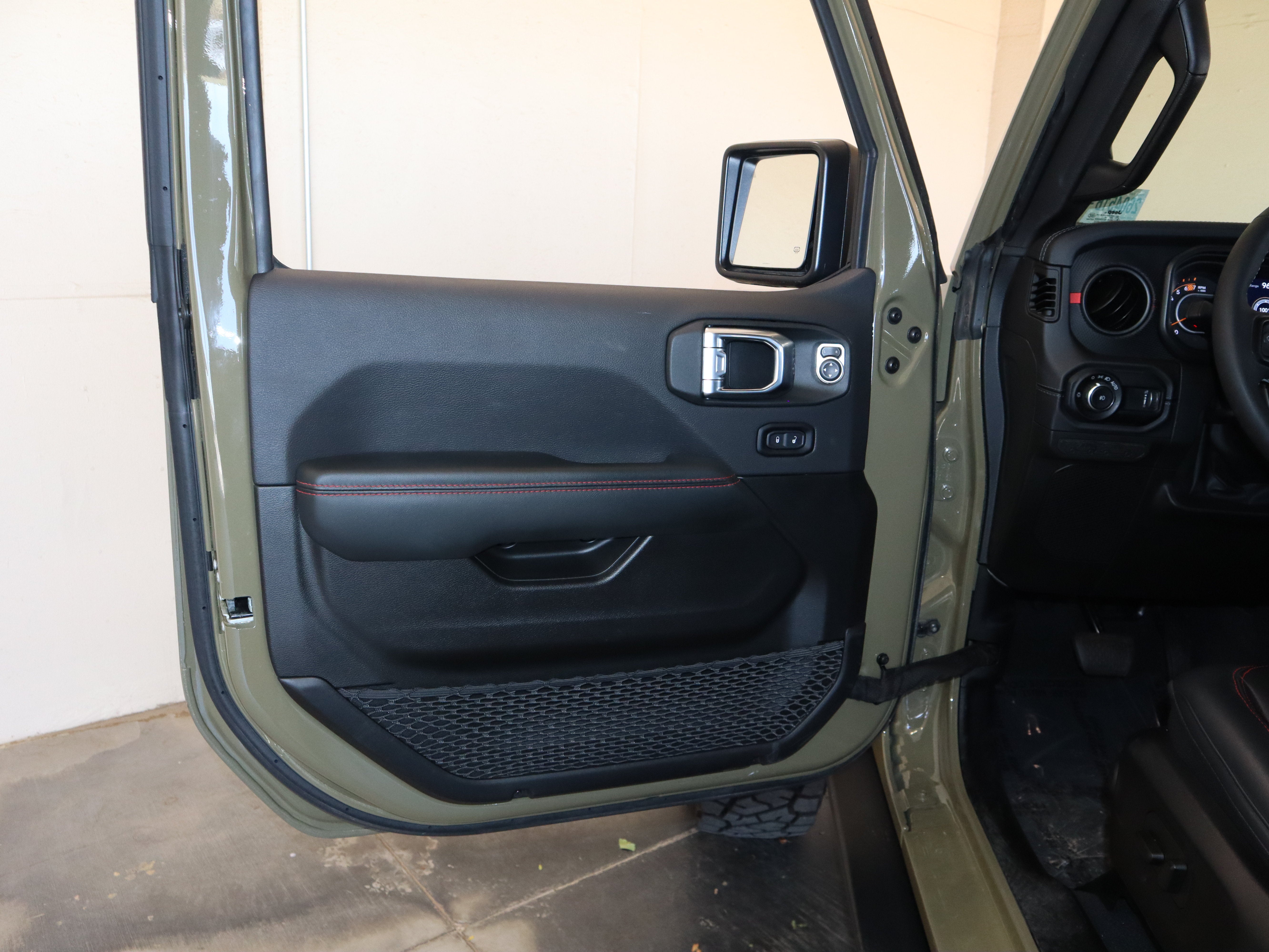 2025 Jeep Wrangler Rubicon X
