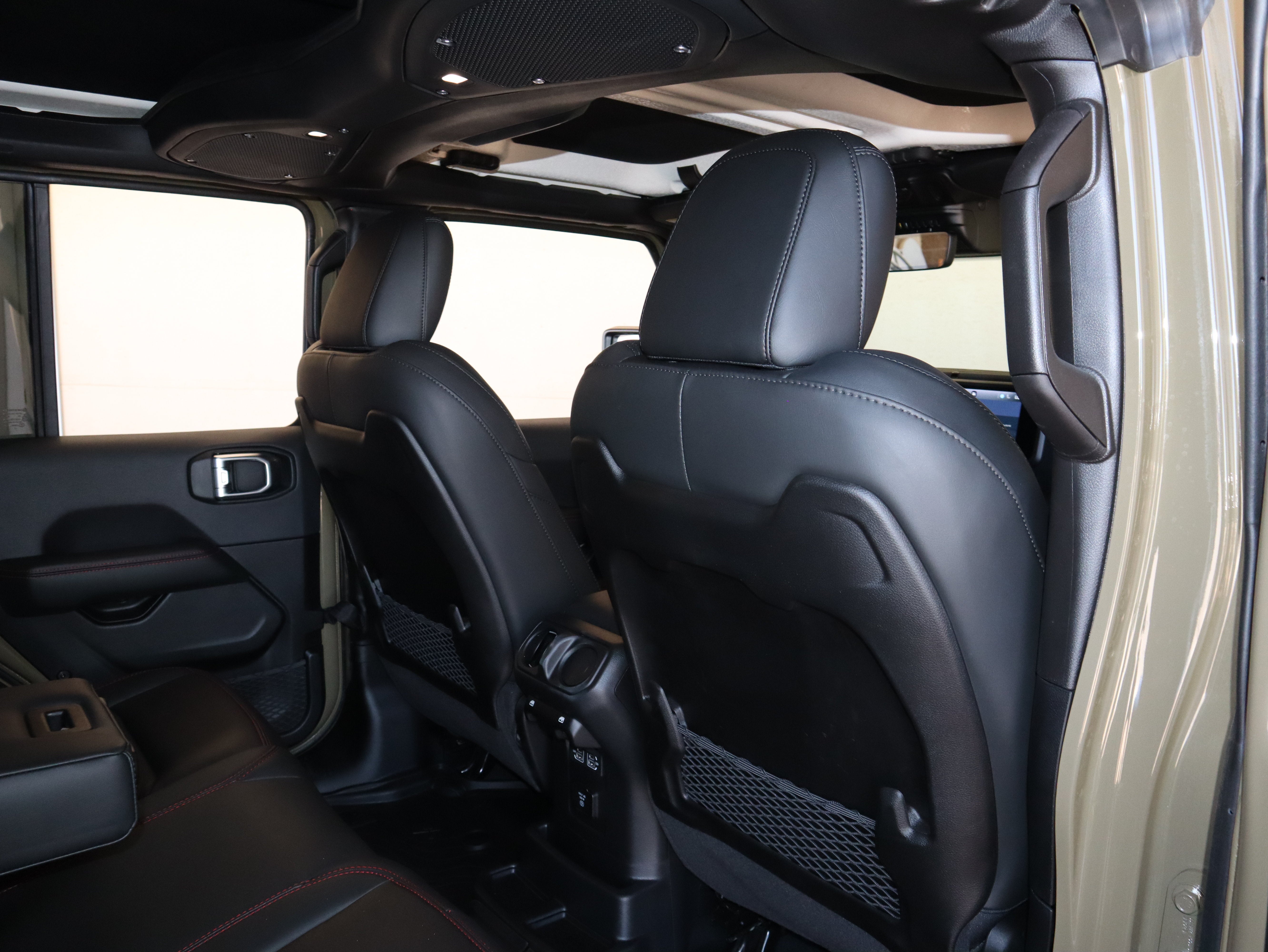 2025 Jeep Wrangler Rubicon X