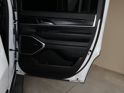 2024 Jeep Wagoneer Base