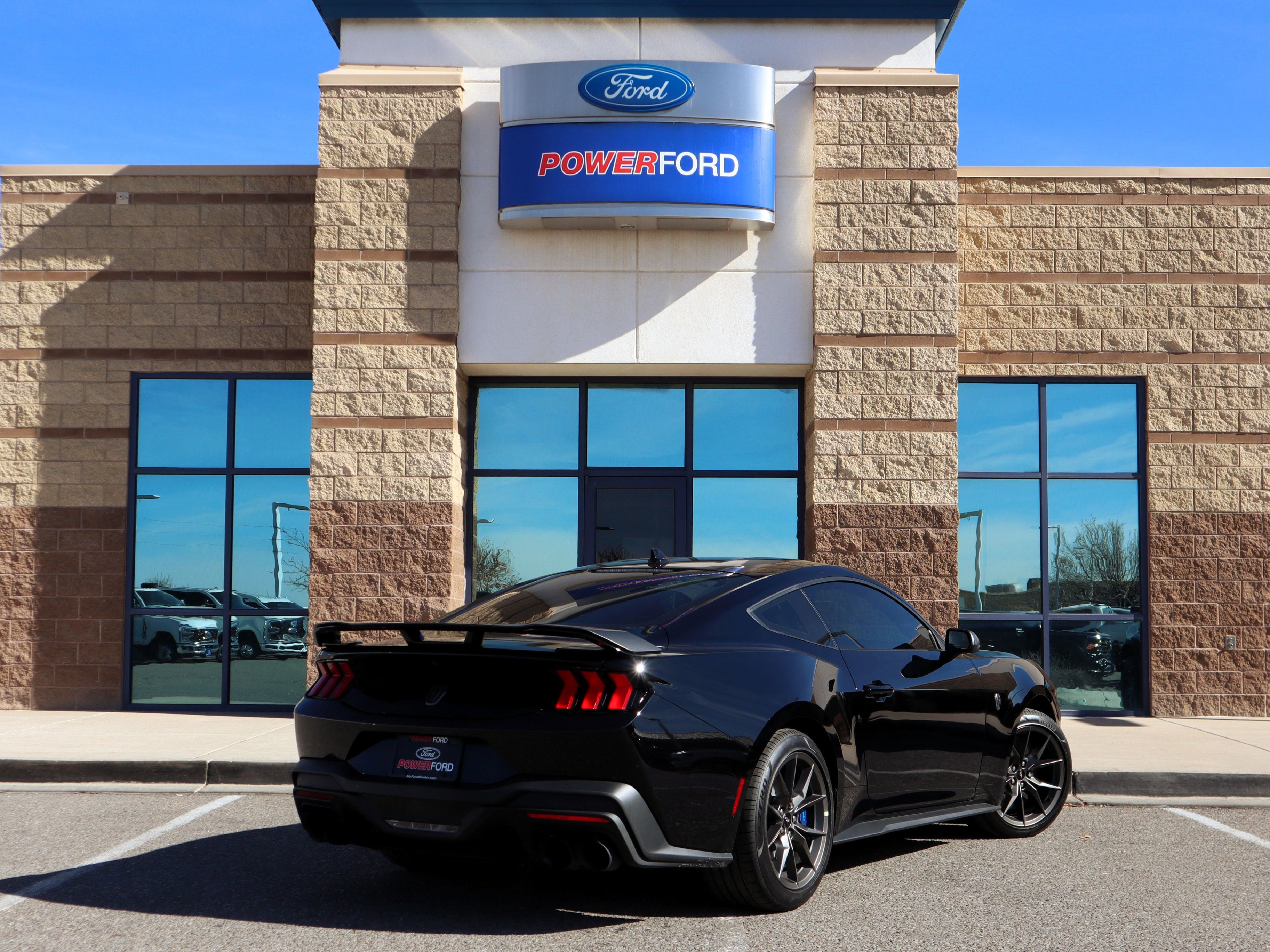 2026 Ford Mustang Dark Horse
