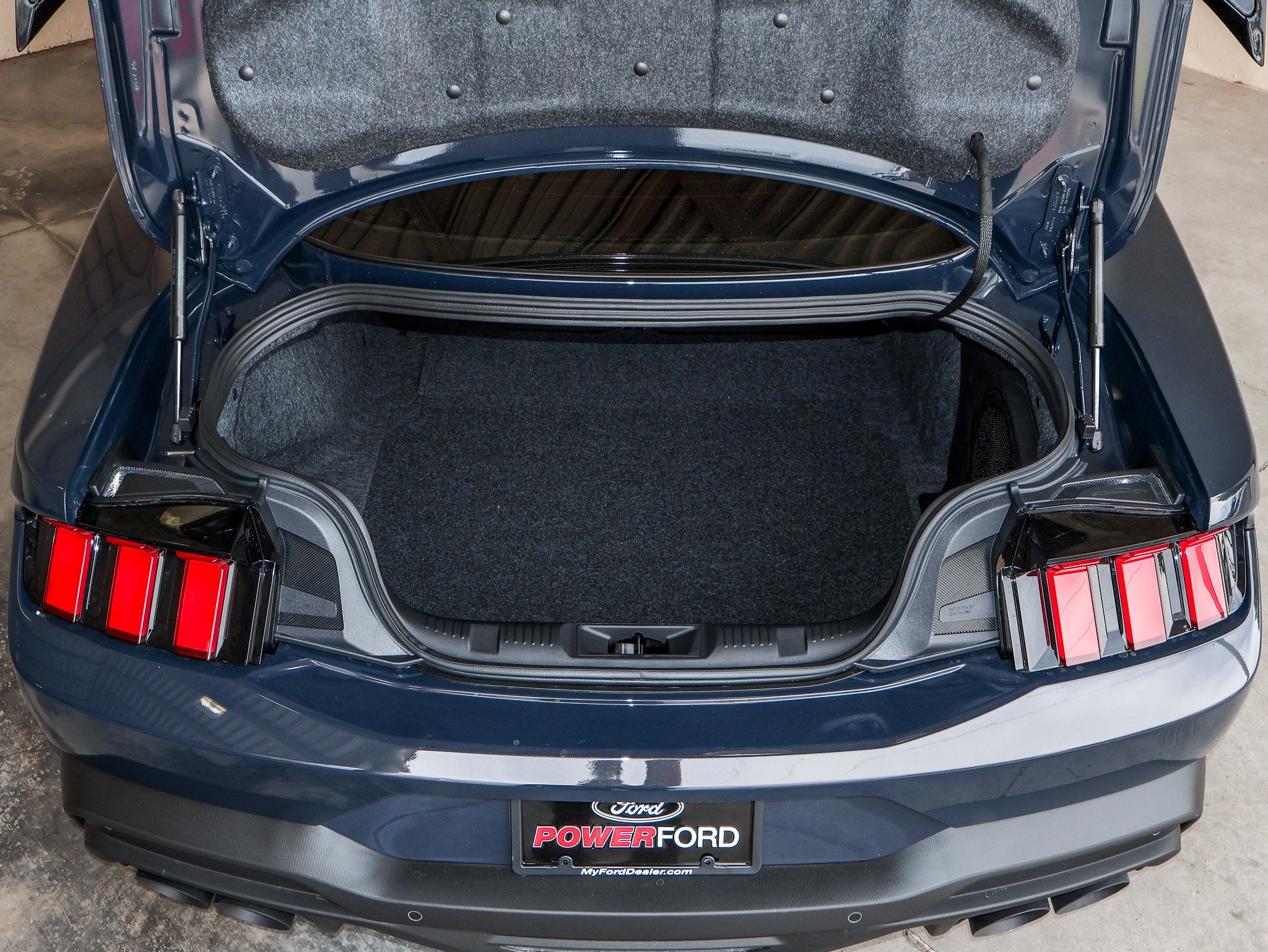 2026 Ford Mustang Dark Horse