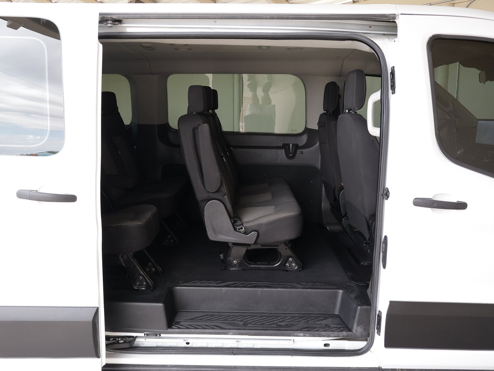 2023 Ford Transit-350 XLT