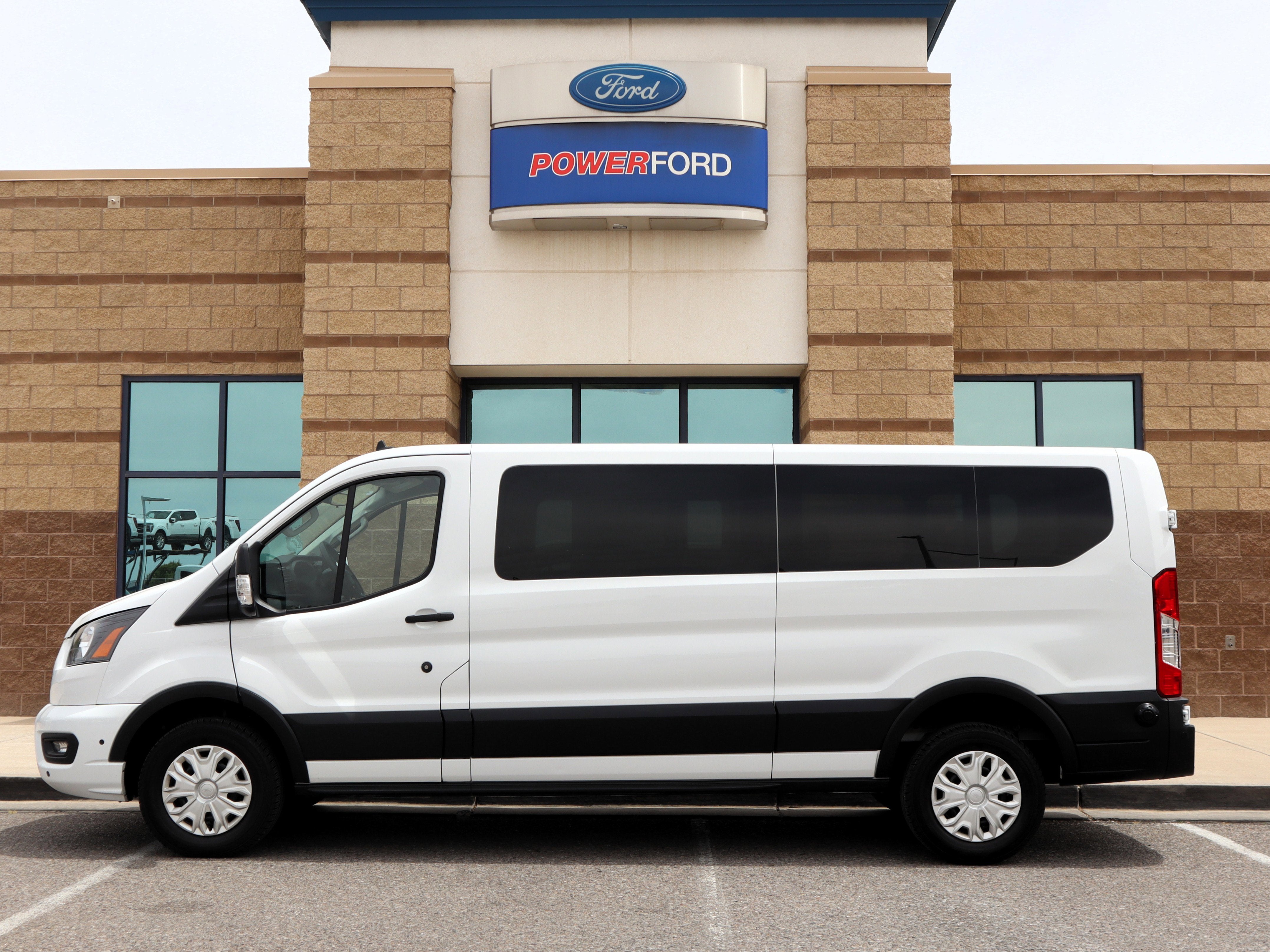 2024 Ford Transit-350 XLT