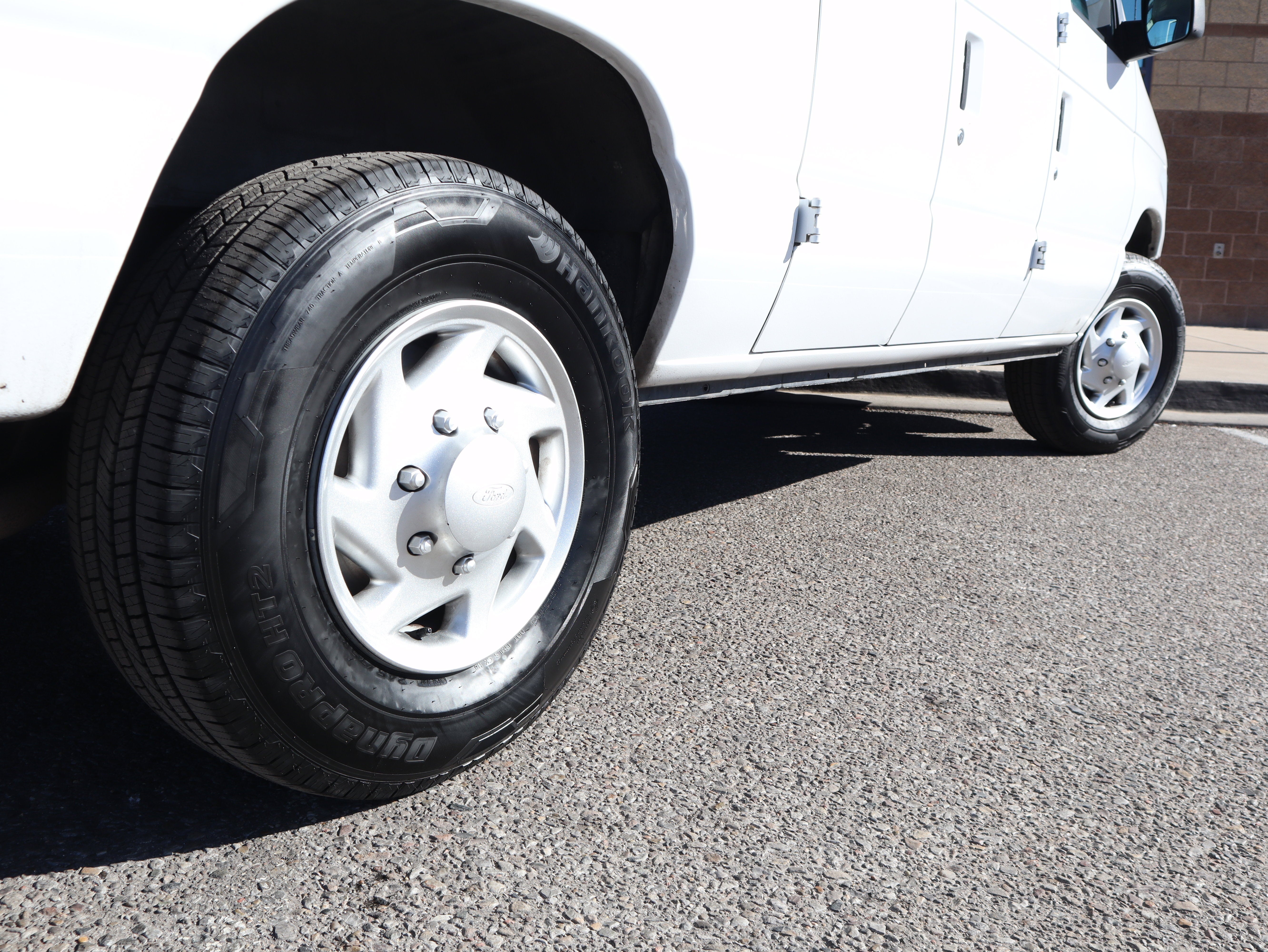 2013 Ford E-350SD XLT