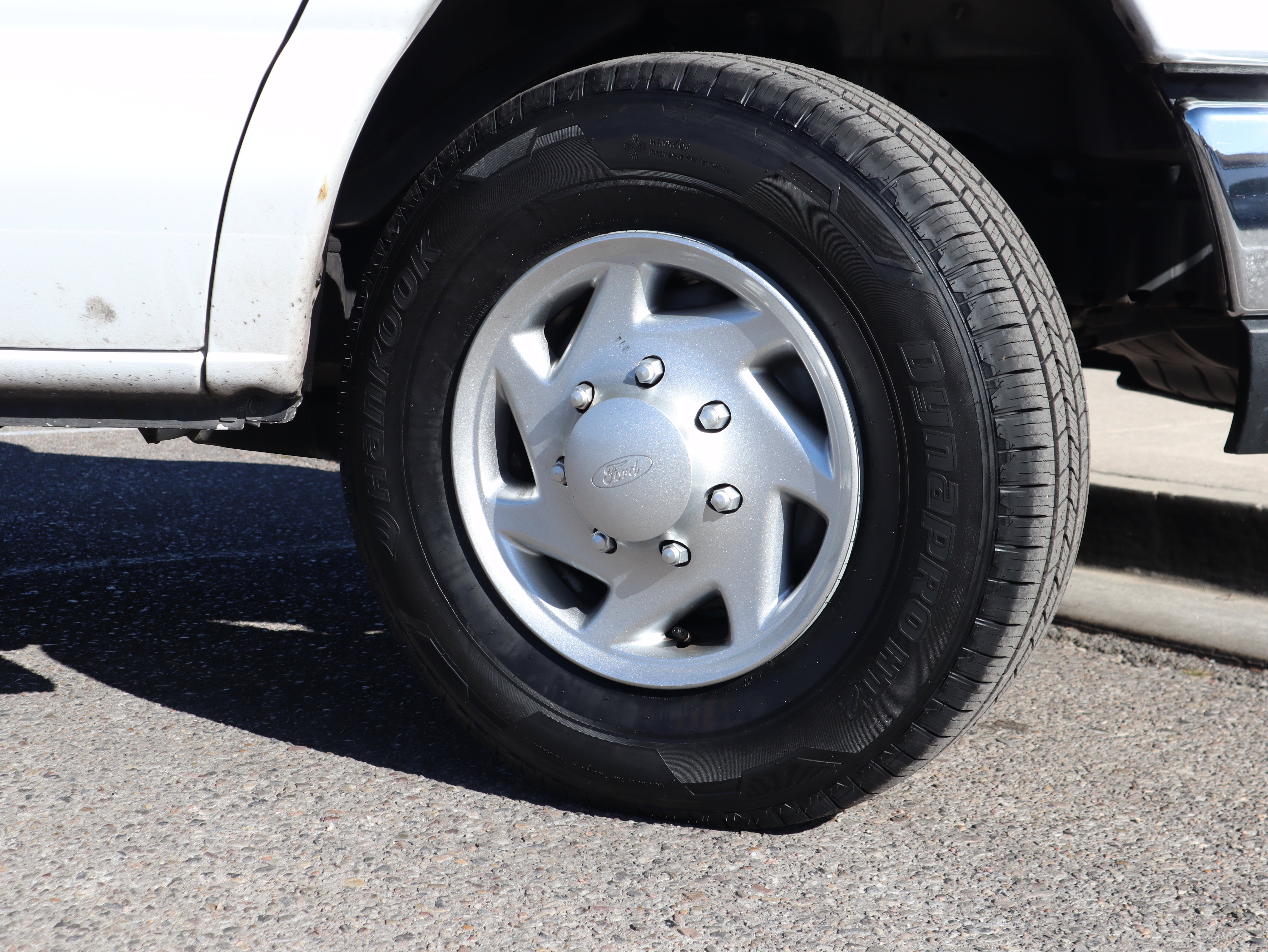 2013 Ford E-350SD XLT