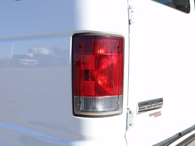 2013 Ford E-350SD XLT