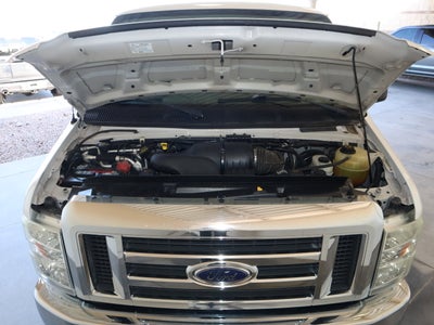 2013 Ford E-350SD XLT