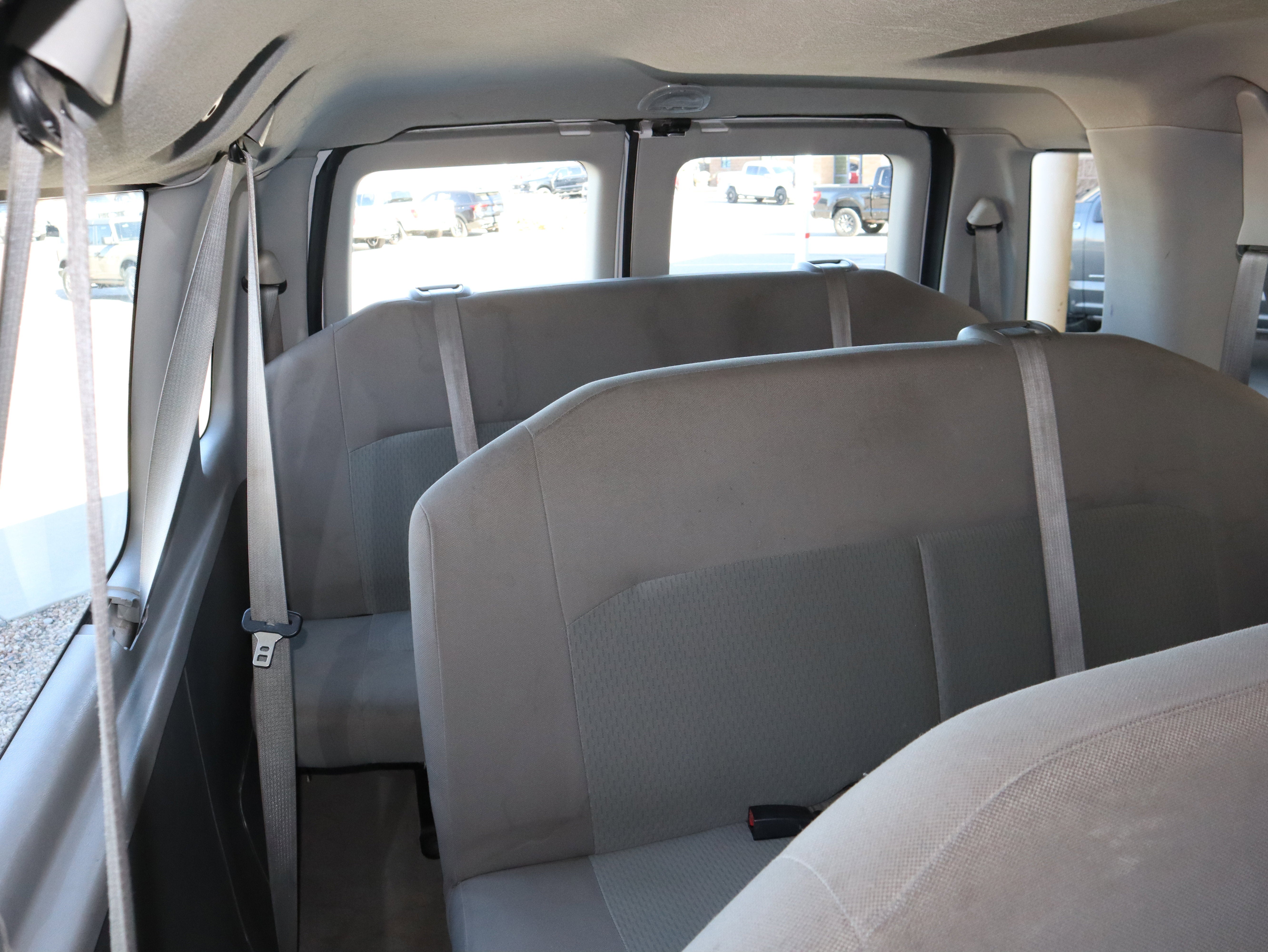 2013 Ford E-350SD XLT