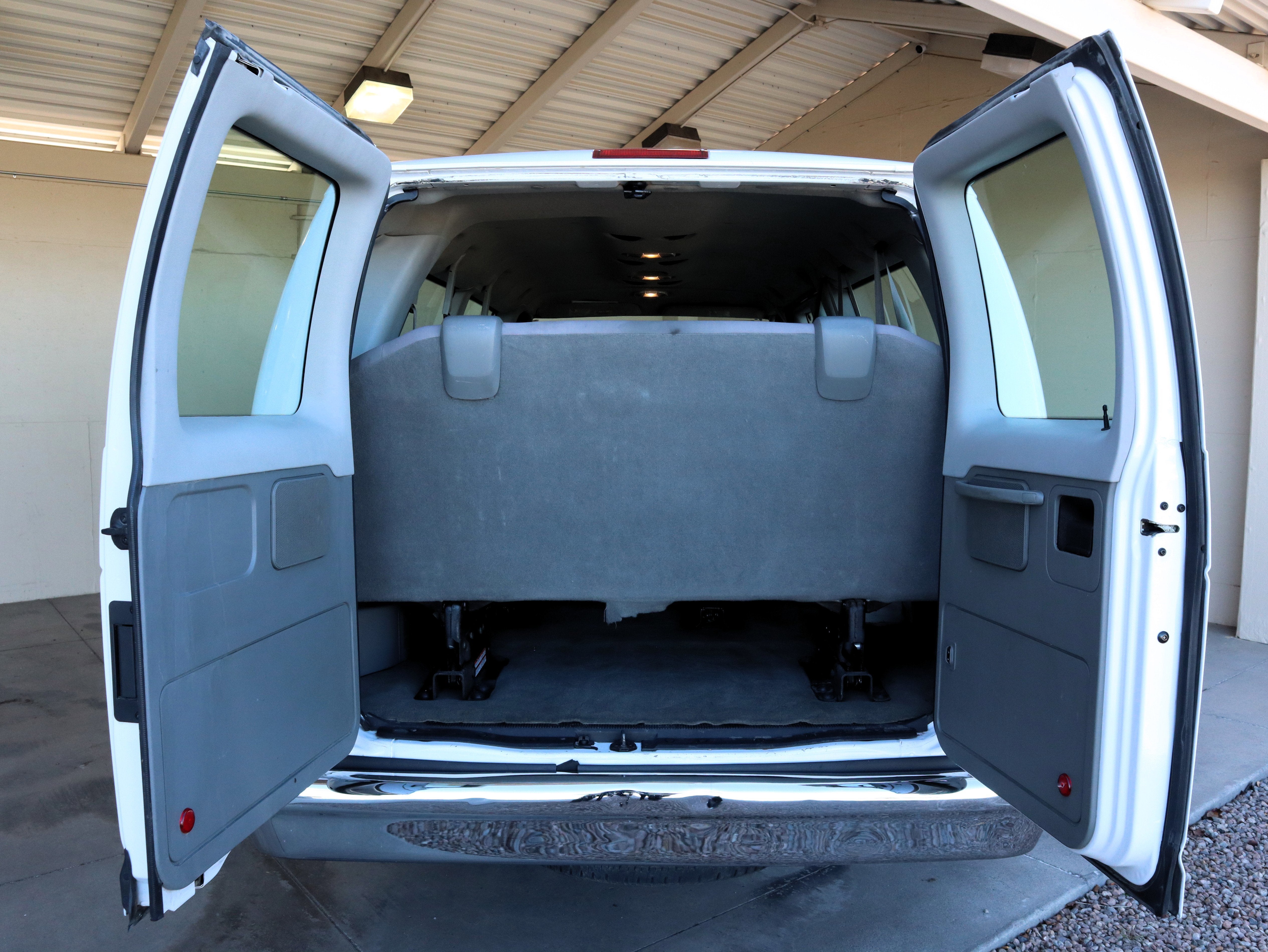 2013 Ford E-350SD XLT