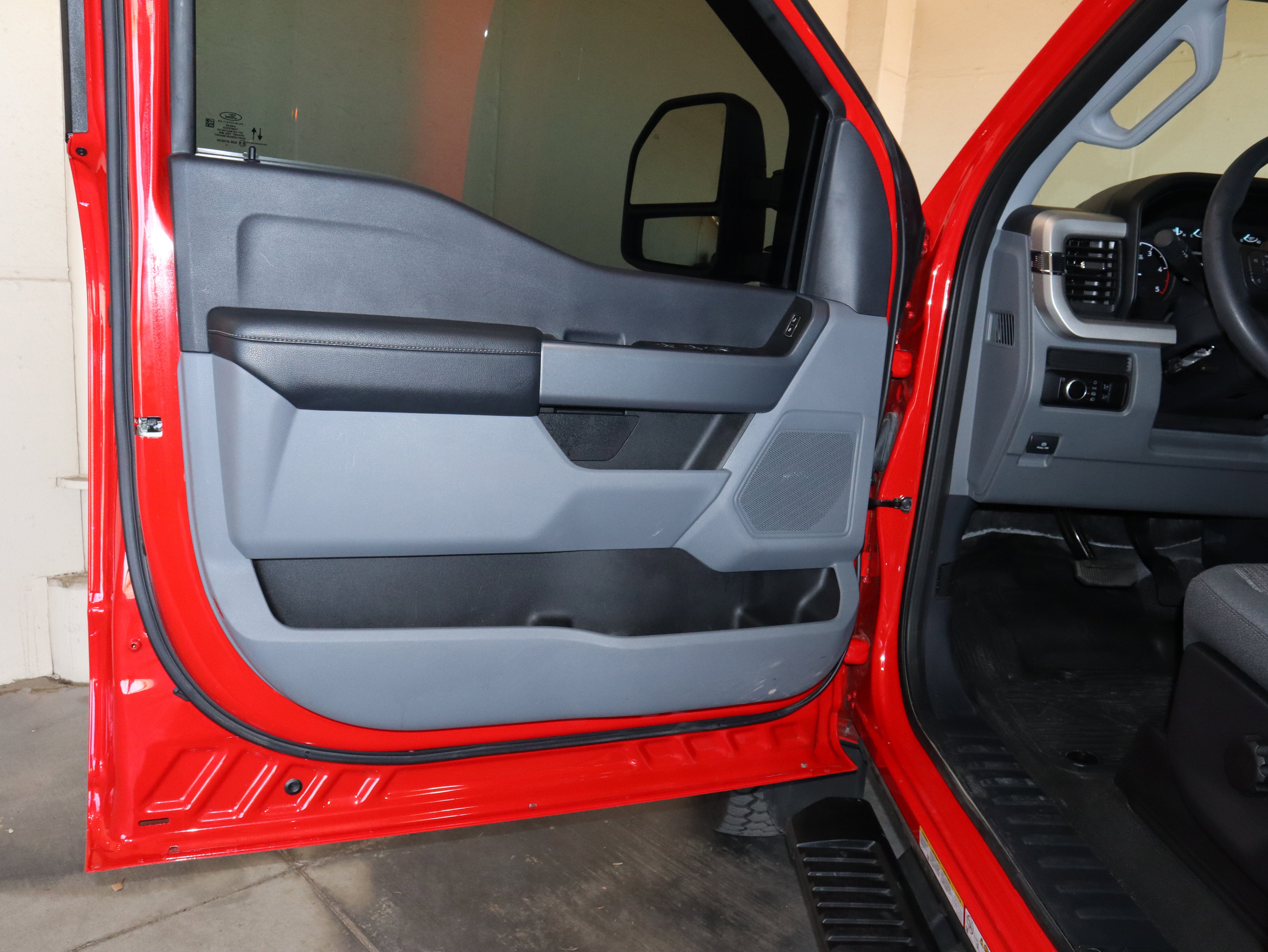 2023 Ford F-550SD XLT DRW