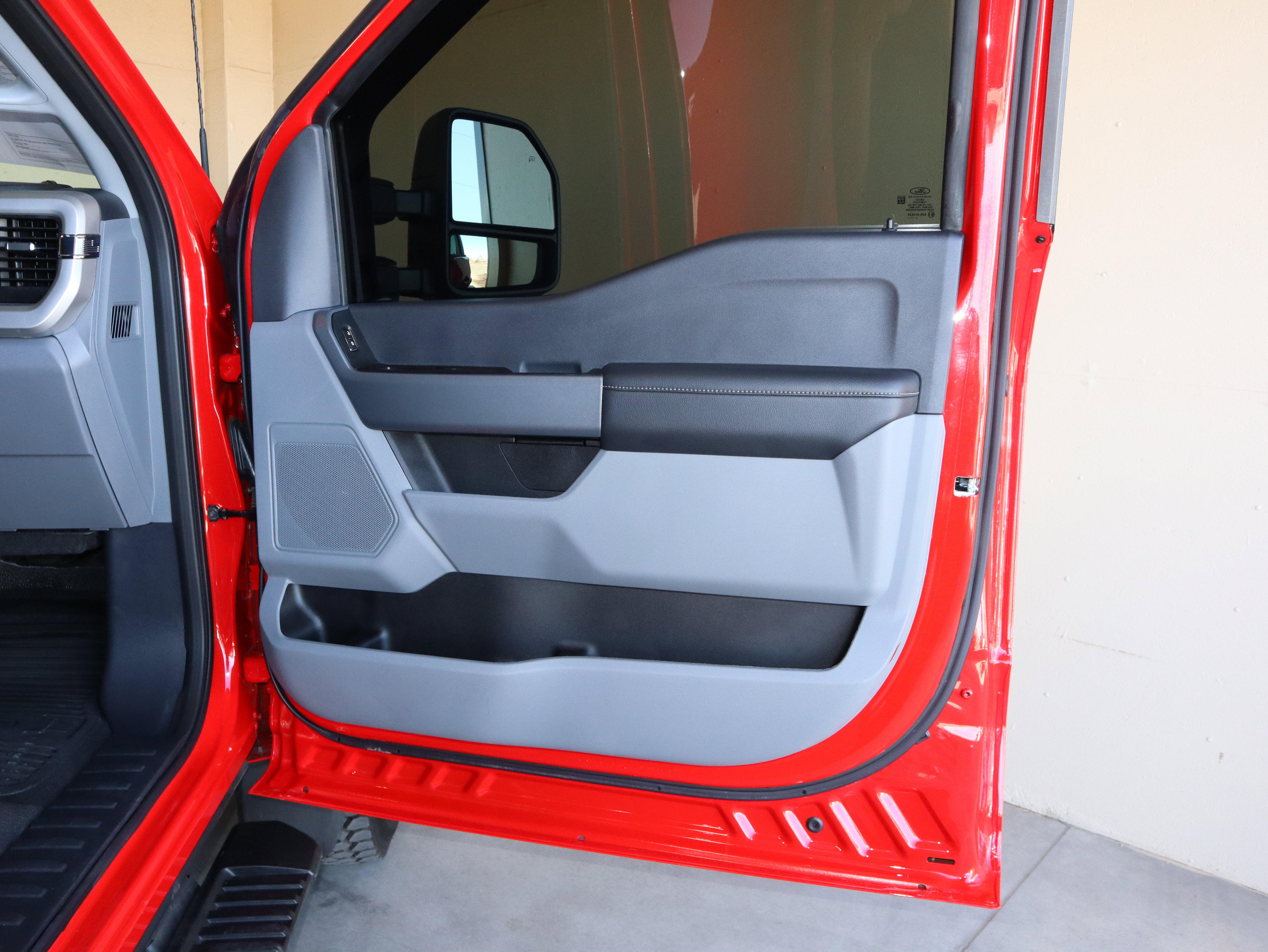 2023 Ford F-550SD XLT DRW