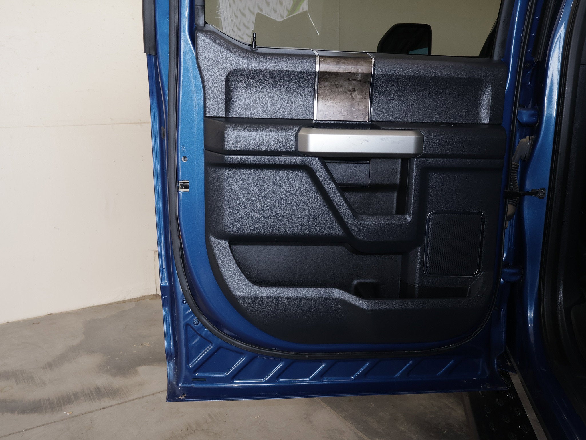 2022 Ford F-350SD Lariat DRW