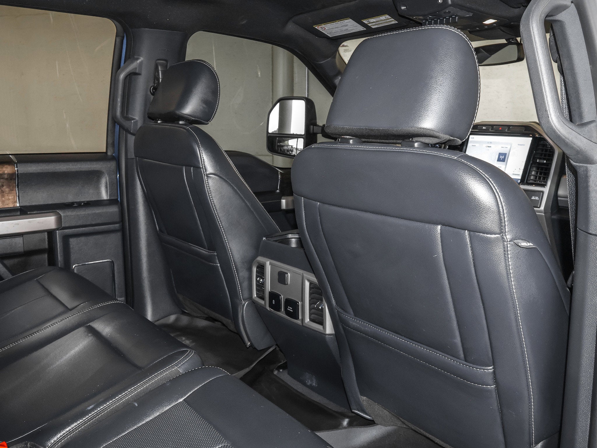 2022 Ford F-350SD Lariat DRW