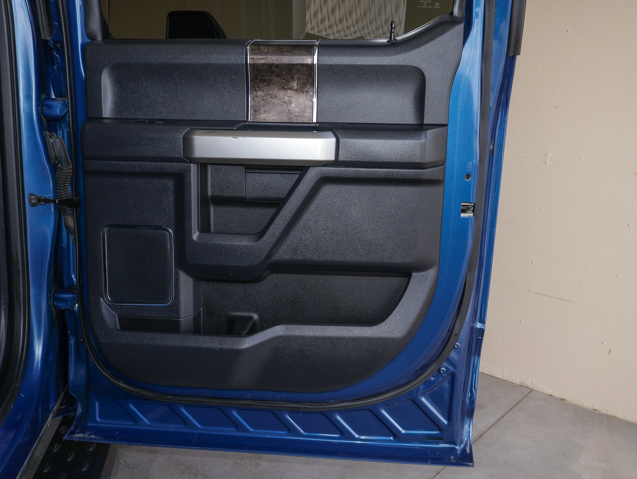 2022 Ford F-350SD Lariat DRW