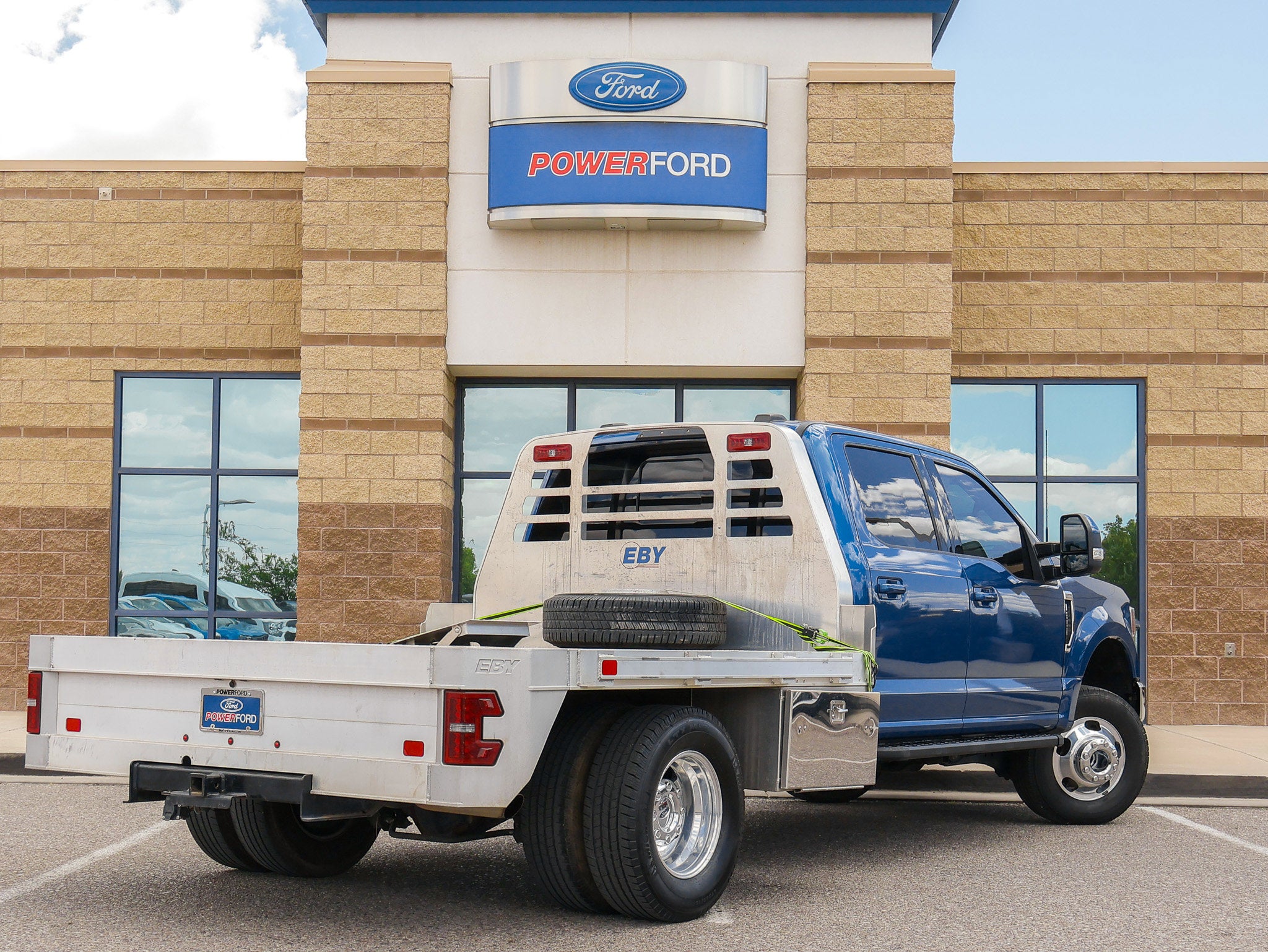2022 Ford F-350SD Lariat DRW