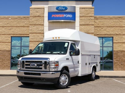 2025 Ford E-350SD Base Cutaway
