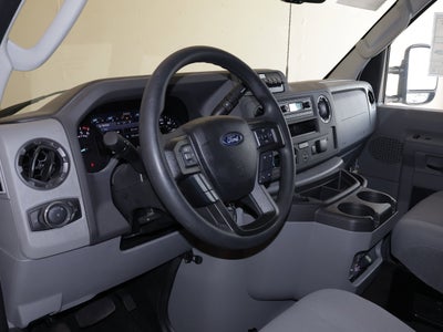 2025 Ford E-350SD Base Cutaway