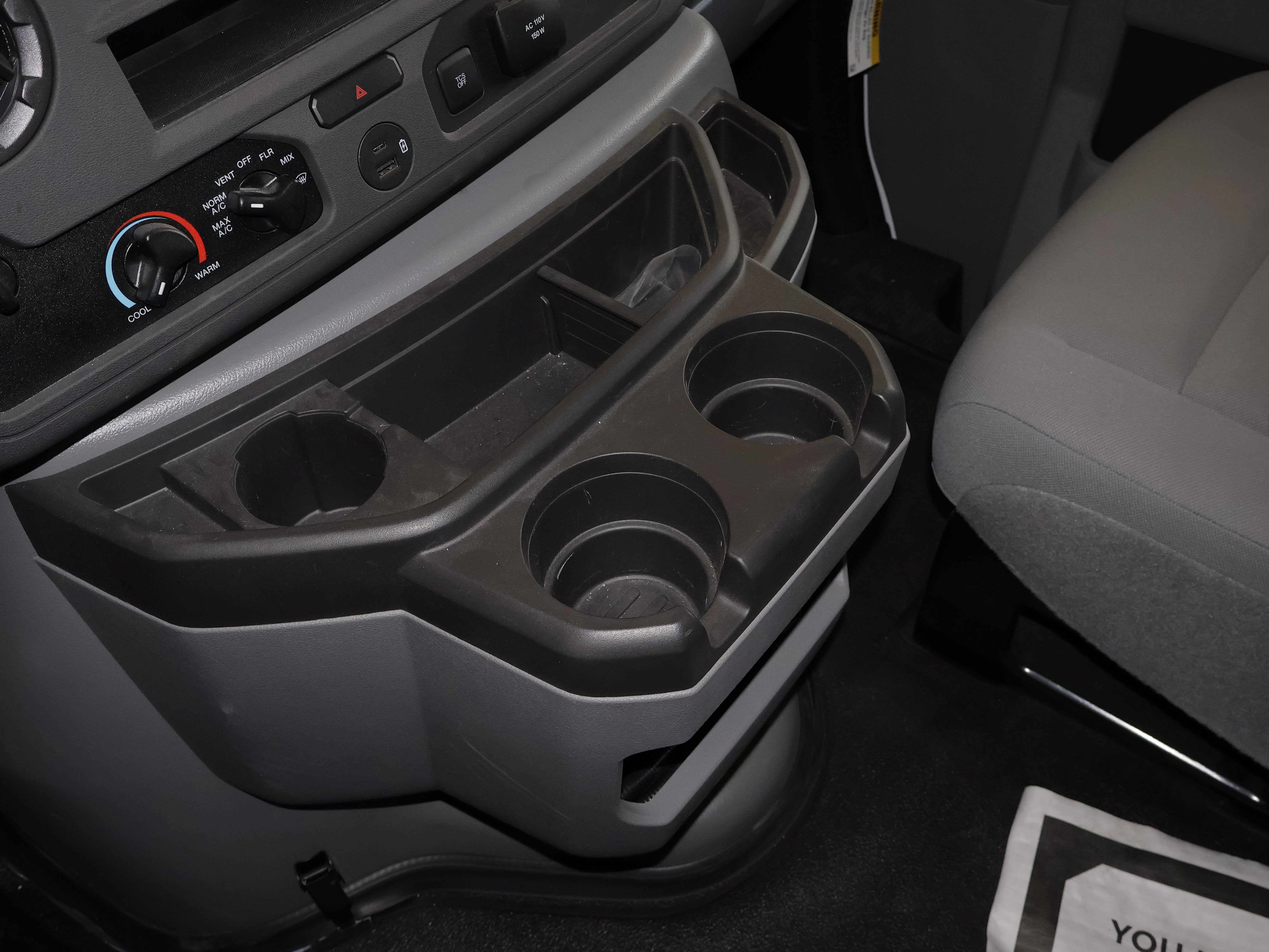 2025 Ford E-350SD Base Cutaway
