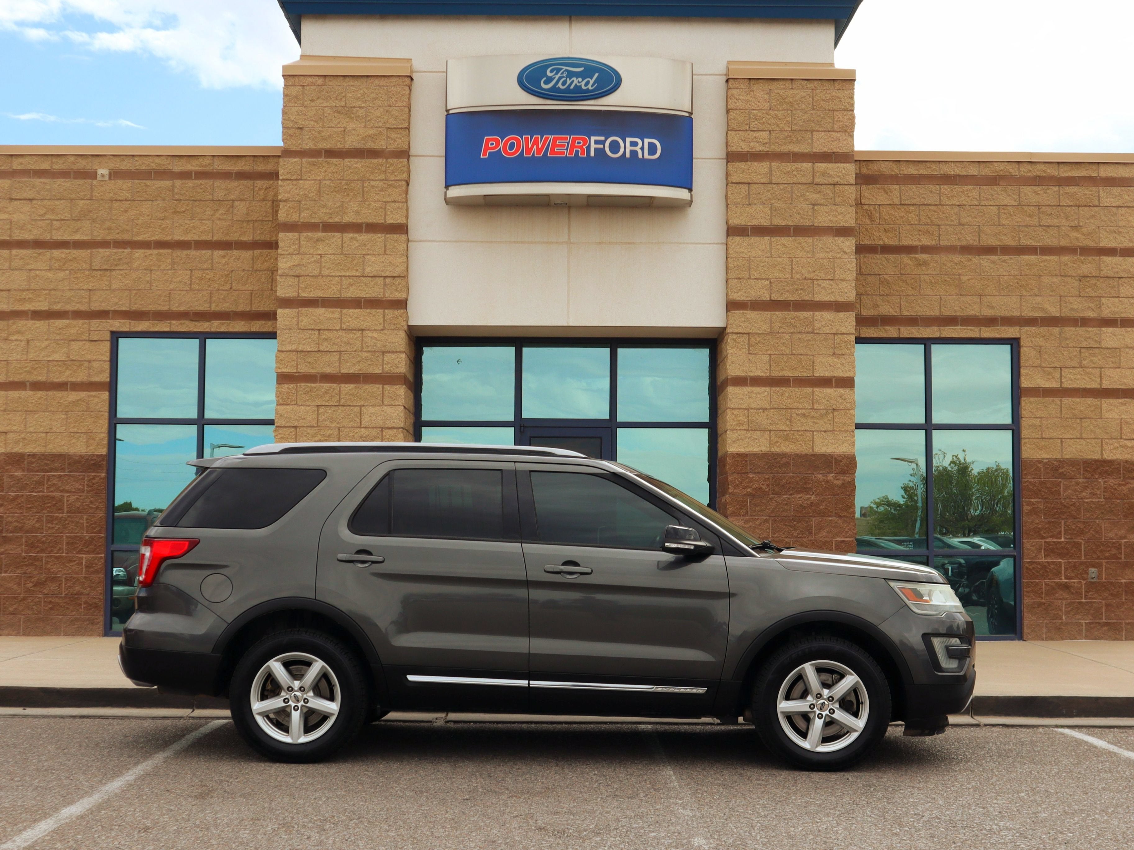 2016 Ford Explorer XLT