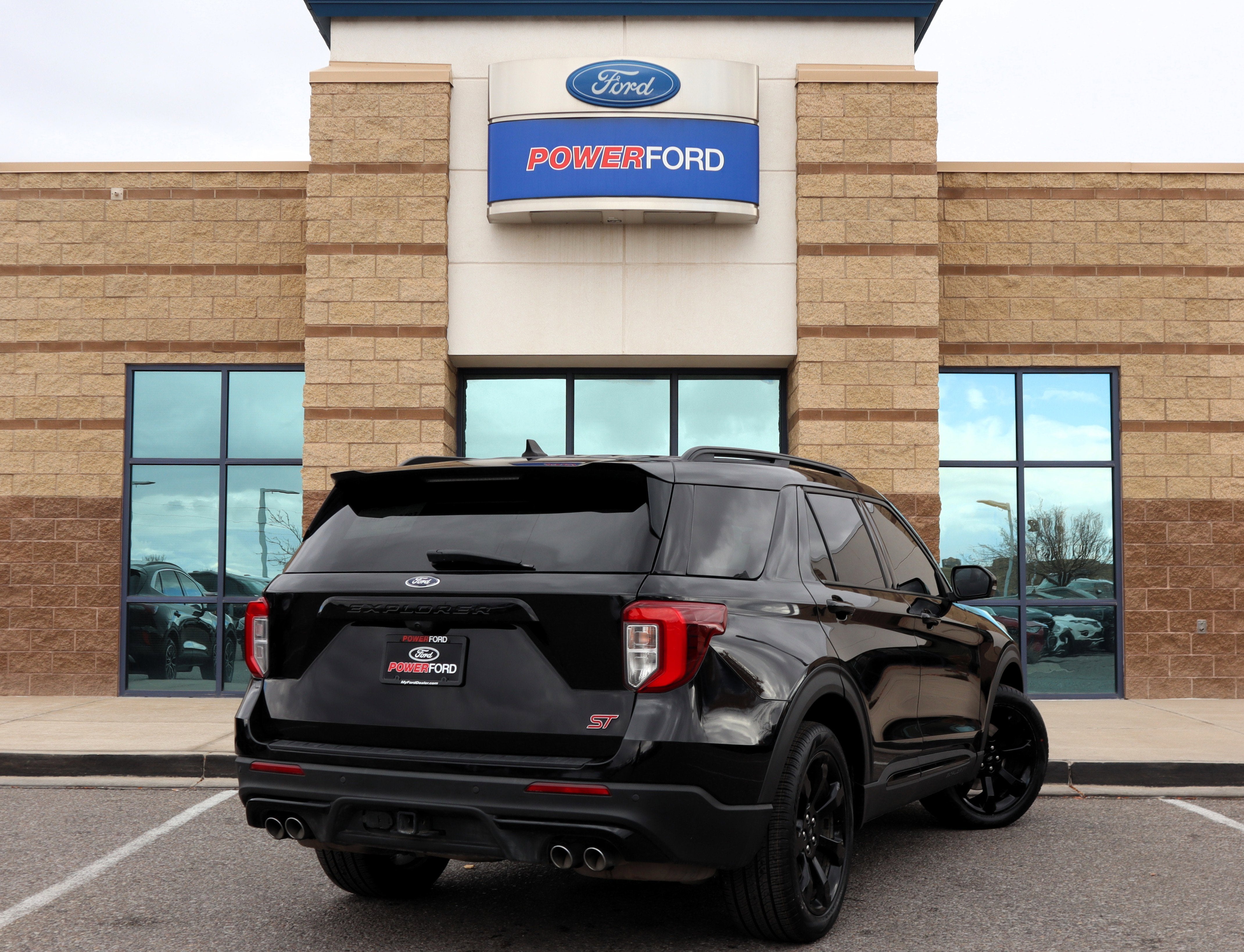 2023 Ford Explorer ST