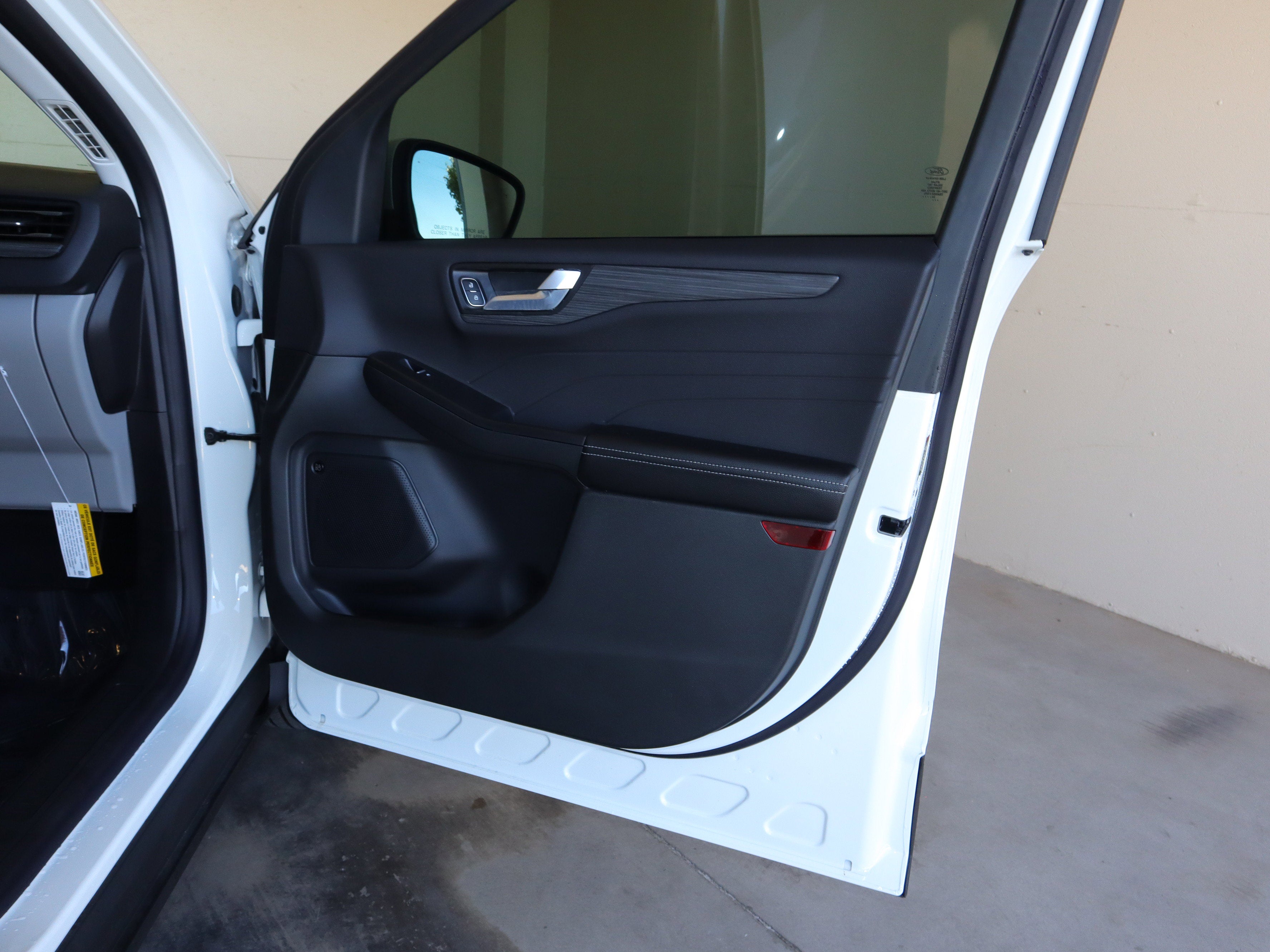 2025 Ford Escape Plug-In Hybrid Base