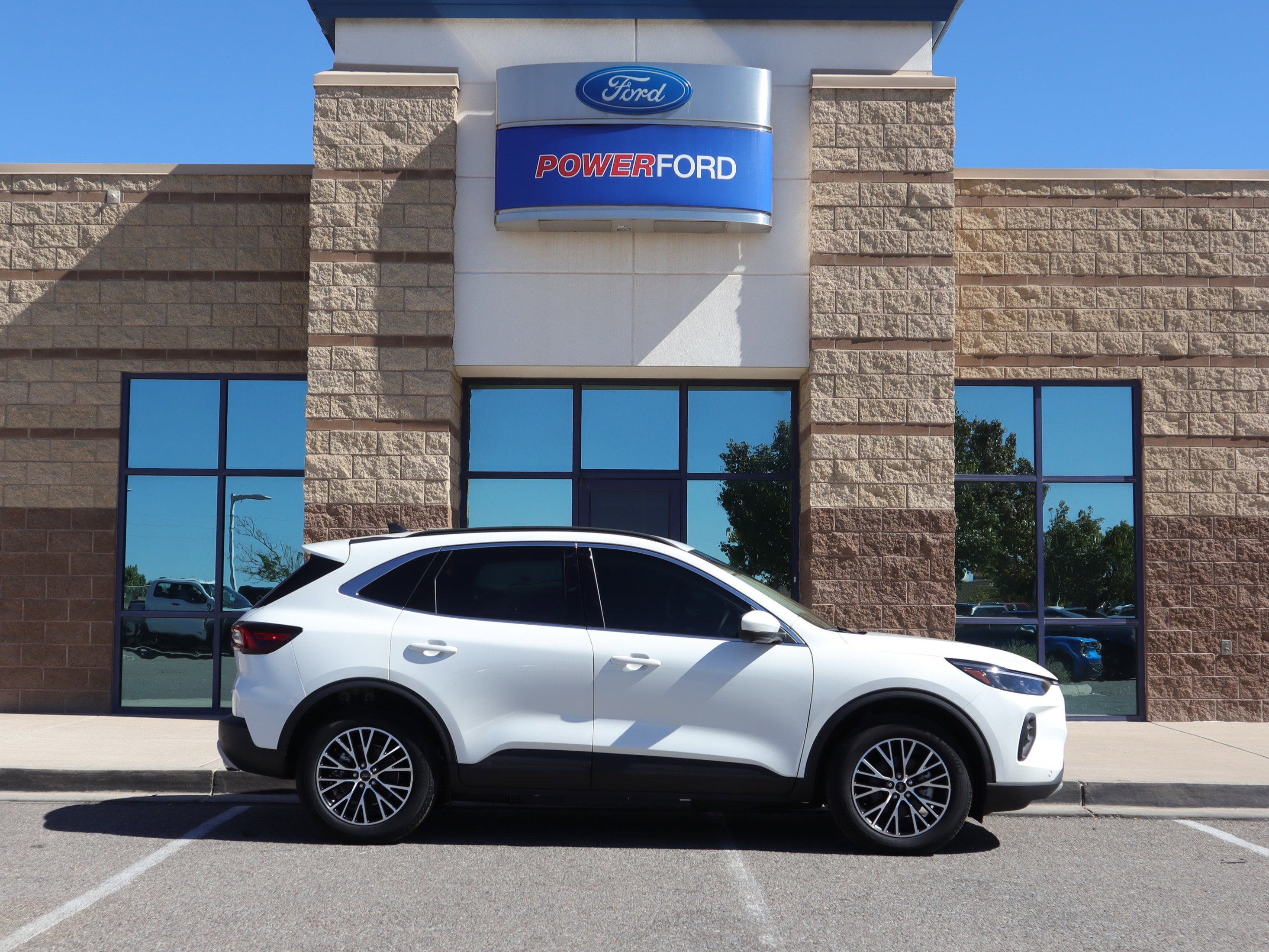 2025 Ford Escape Plug-In Hybrid Base