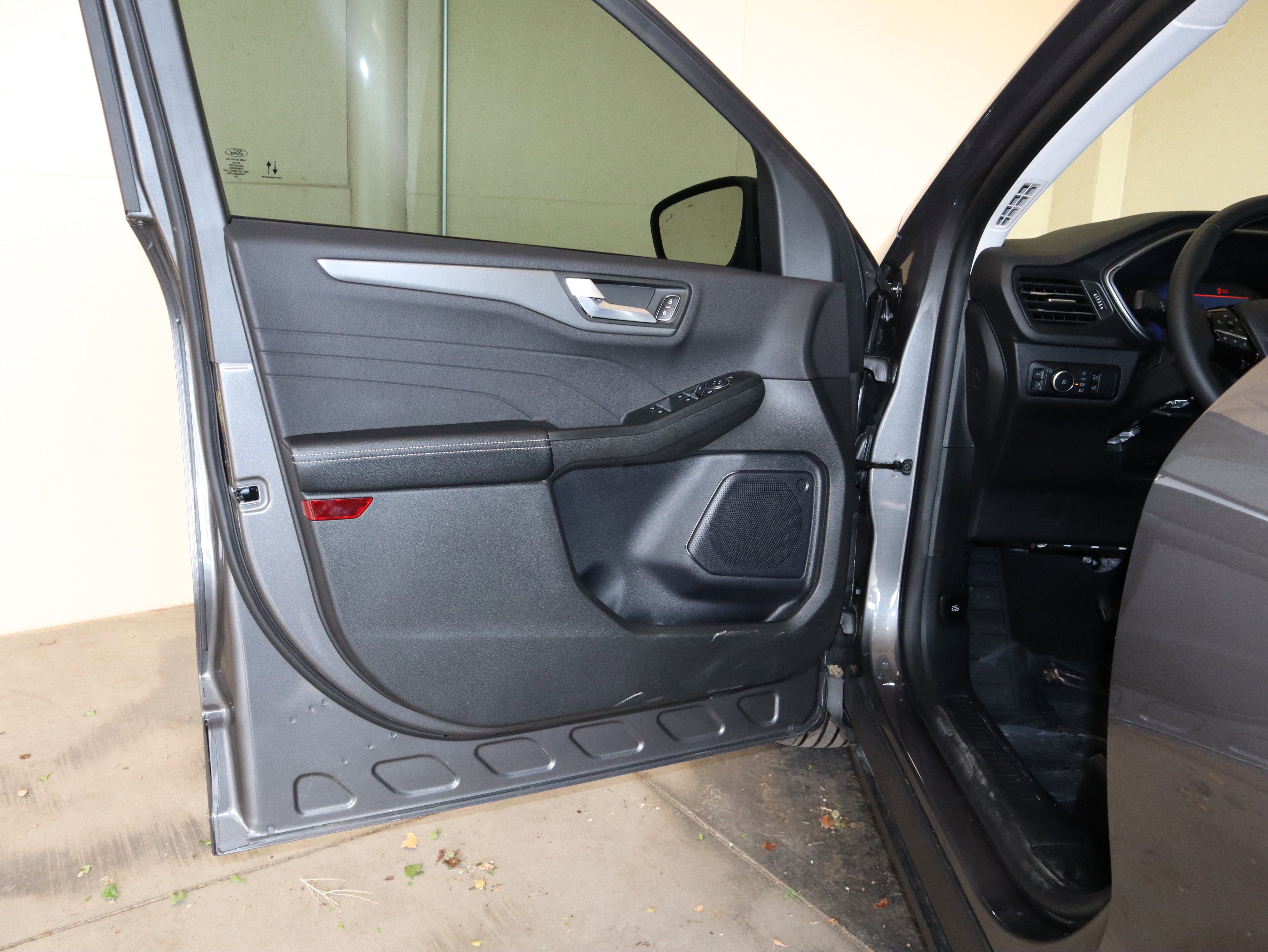 2024 Ford Escape Plug-In Hybrid Base