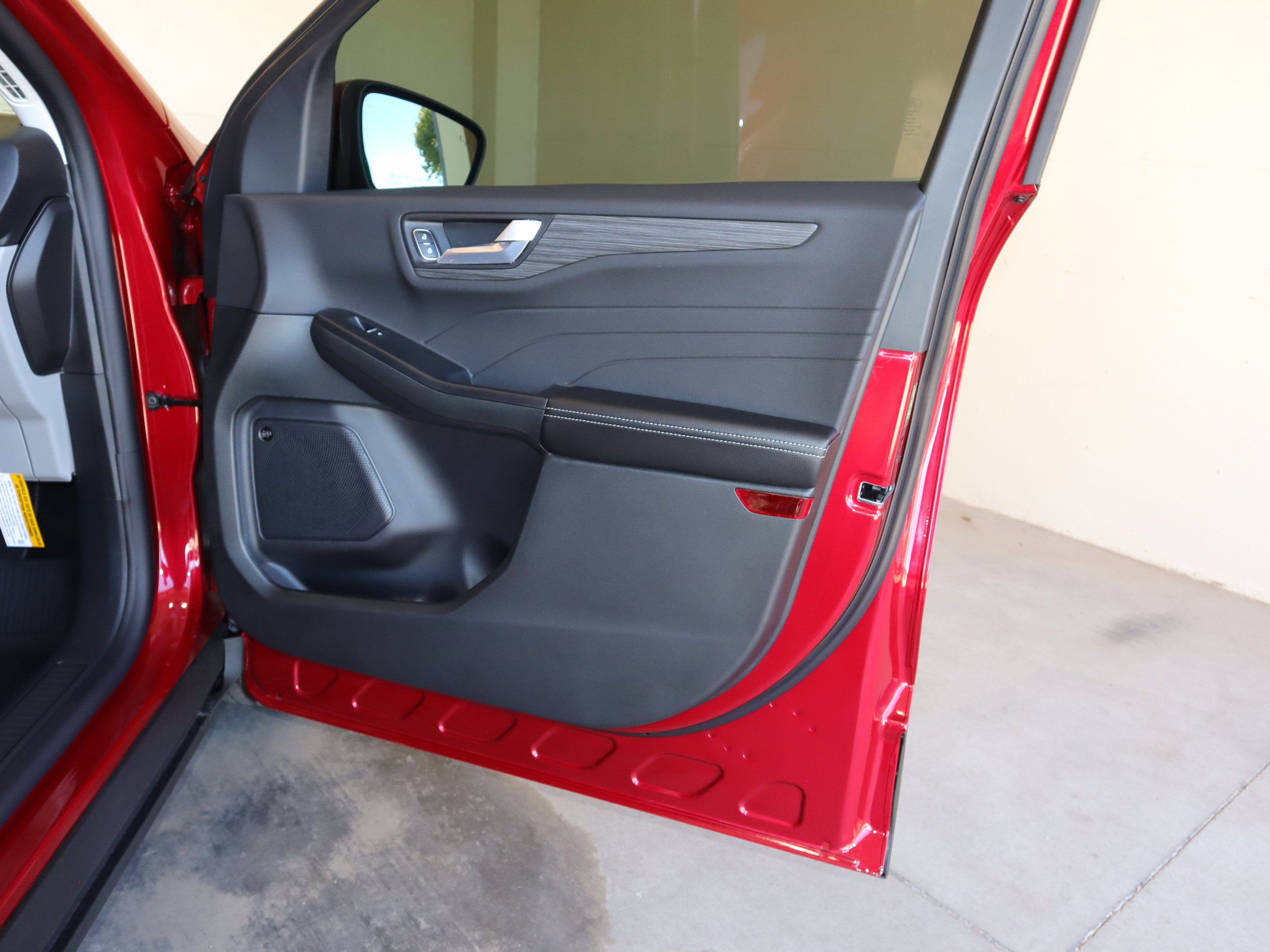 2025 Ford Escape Plug-In Hybrid Base