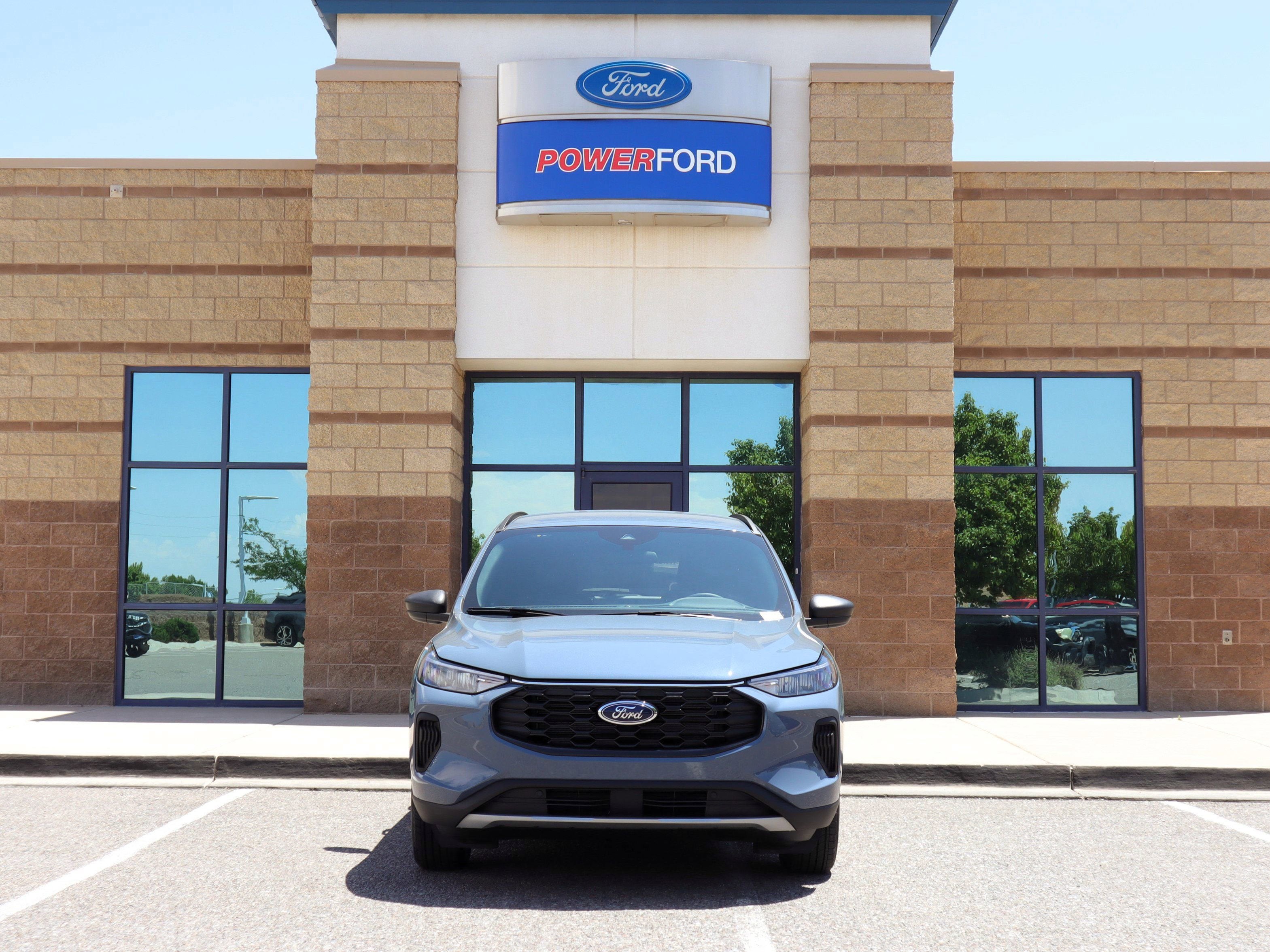 2025 Ford Escape Hybrid ST-Line