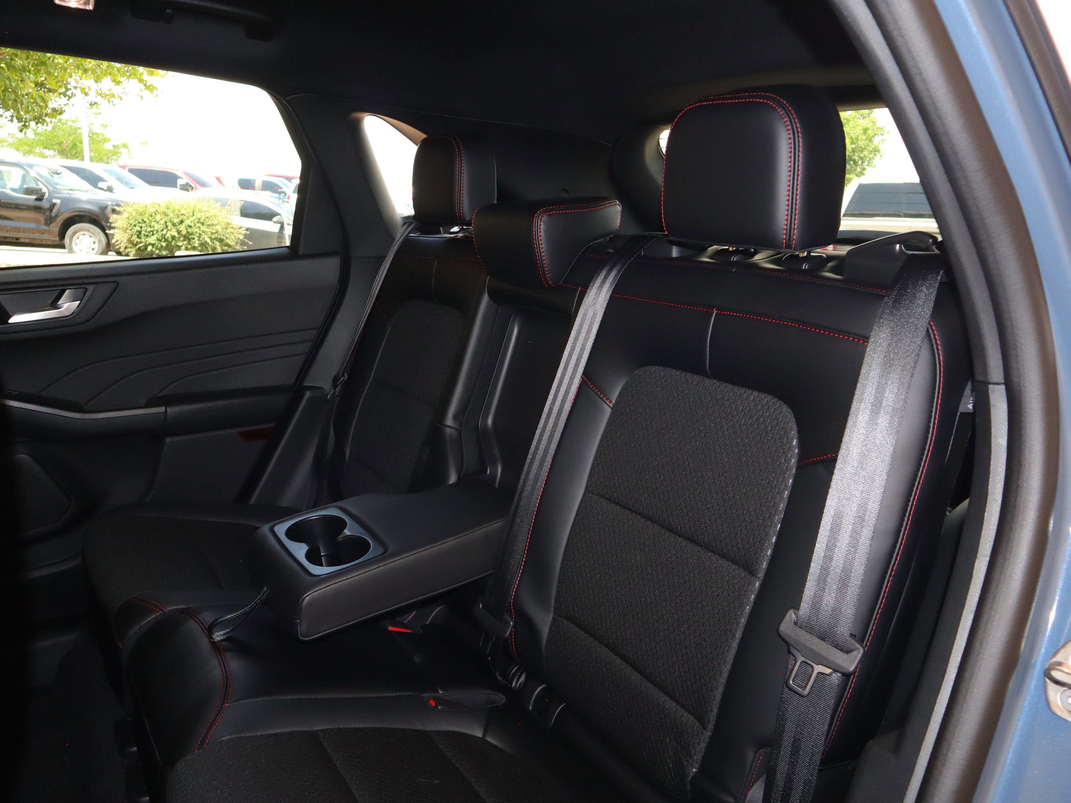 2025 Ford Escape Hybrid ST-Line