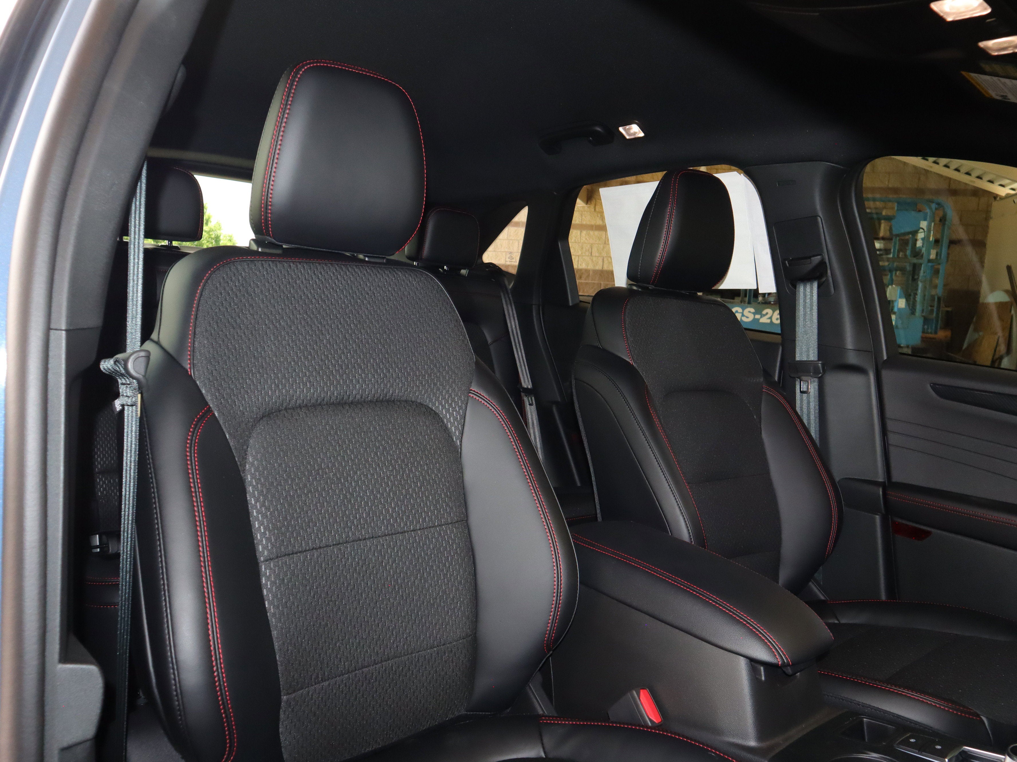 2025 Ford Escape Hybrid ST-Line