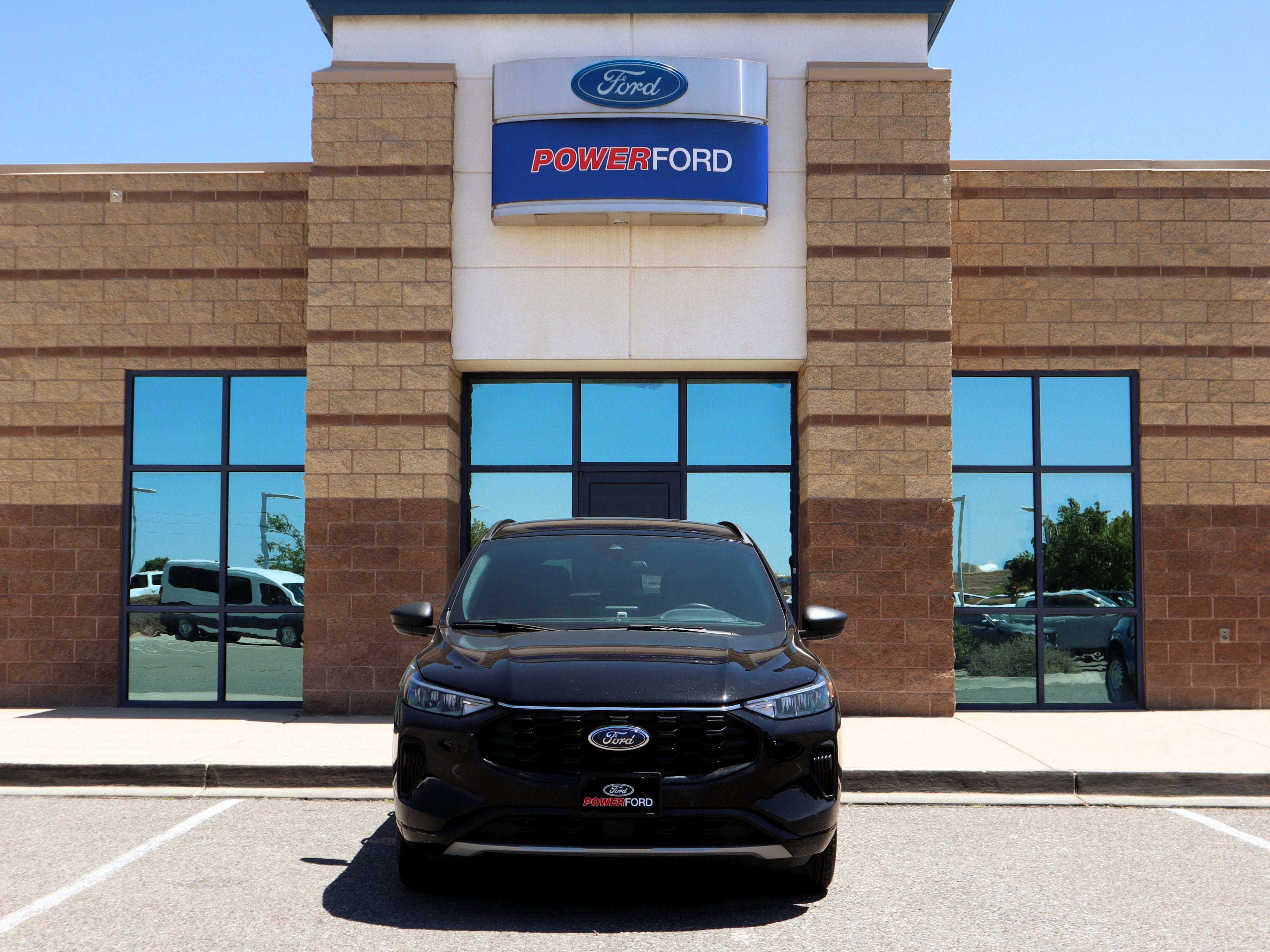 2023 Ford Escape Hybrid ST-Line