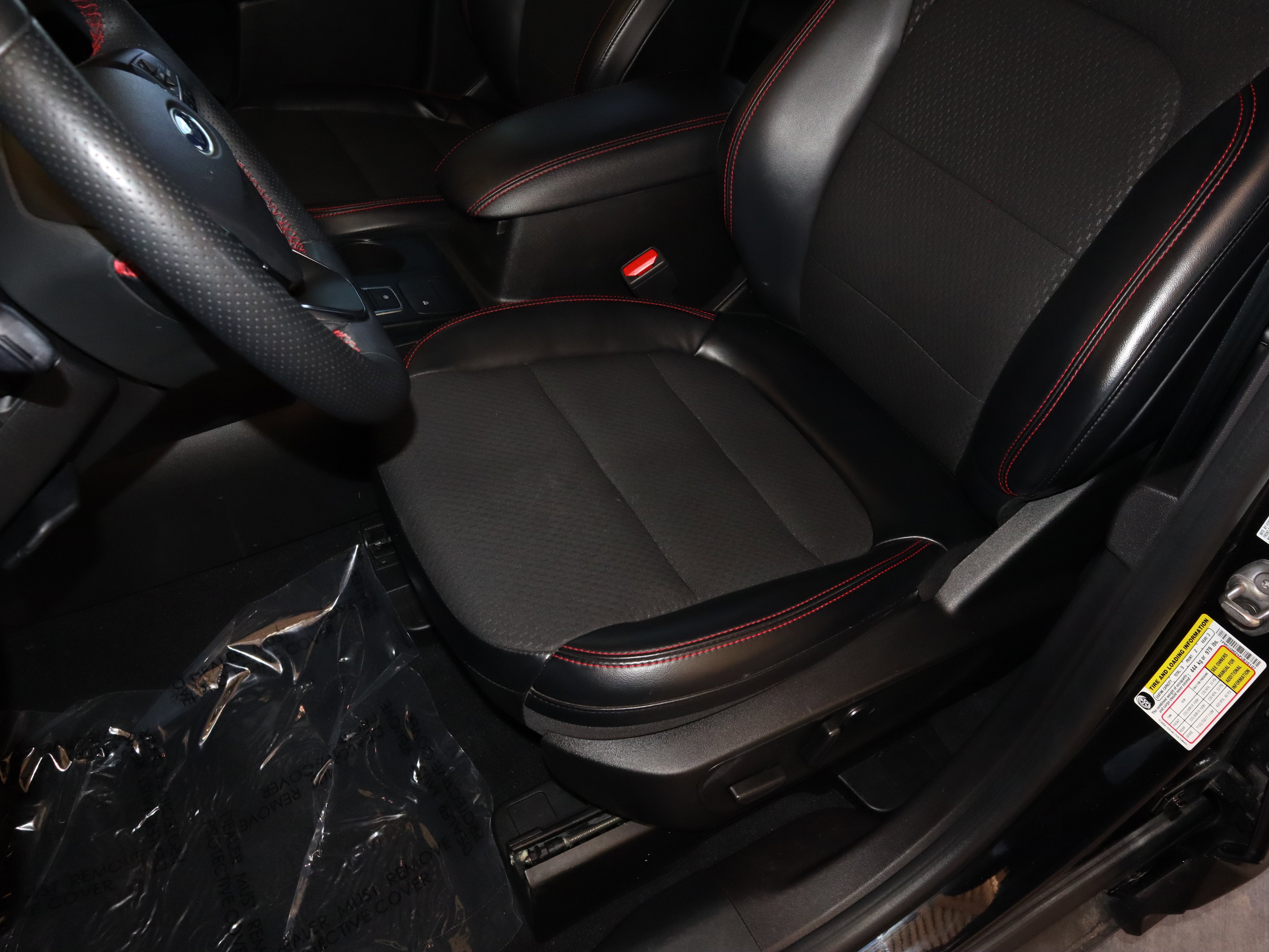 2023 Ford Escape Hybrid ST-Line