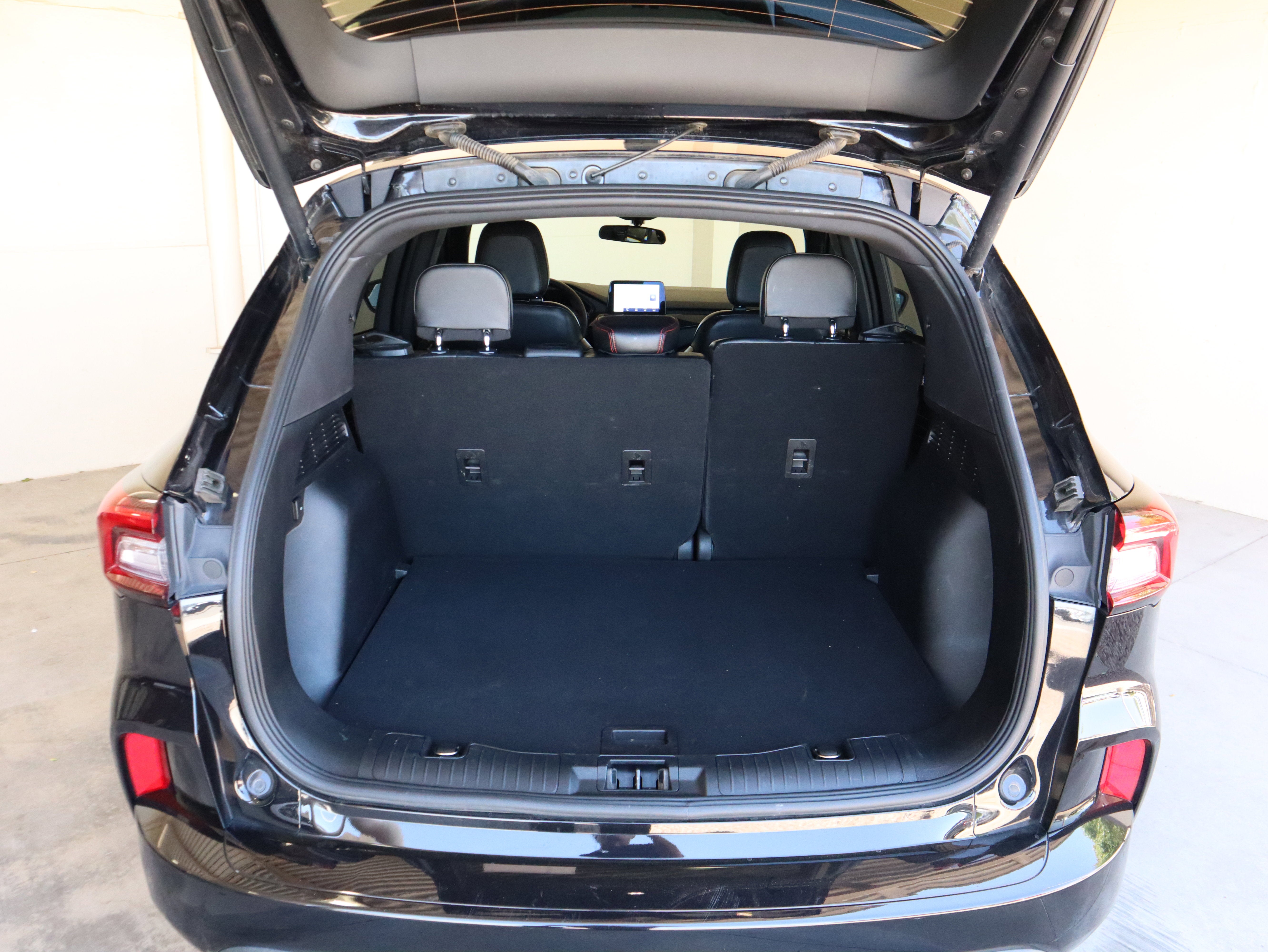 2023 Ford Escape Hybrid ST-Line