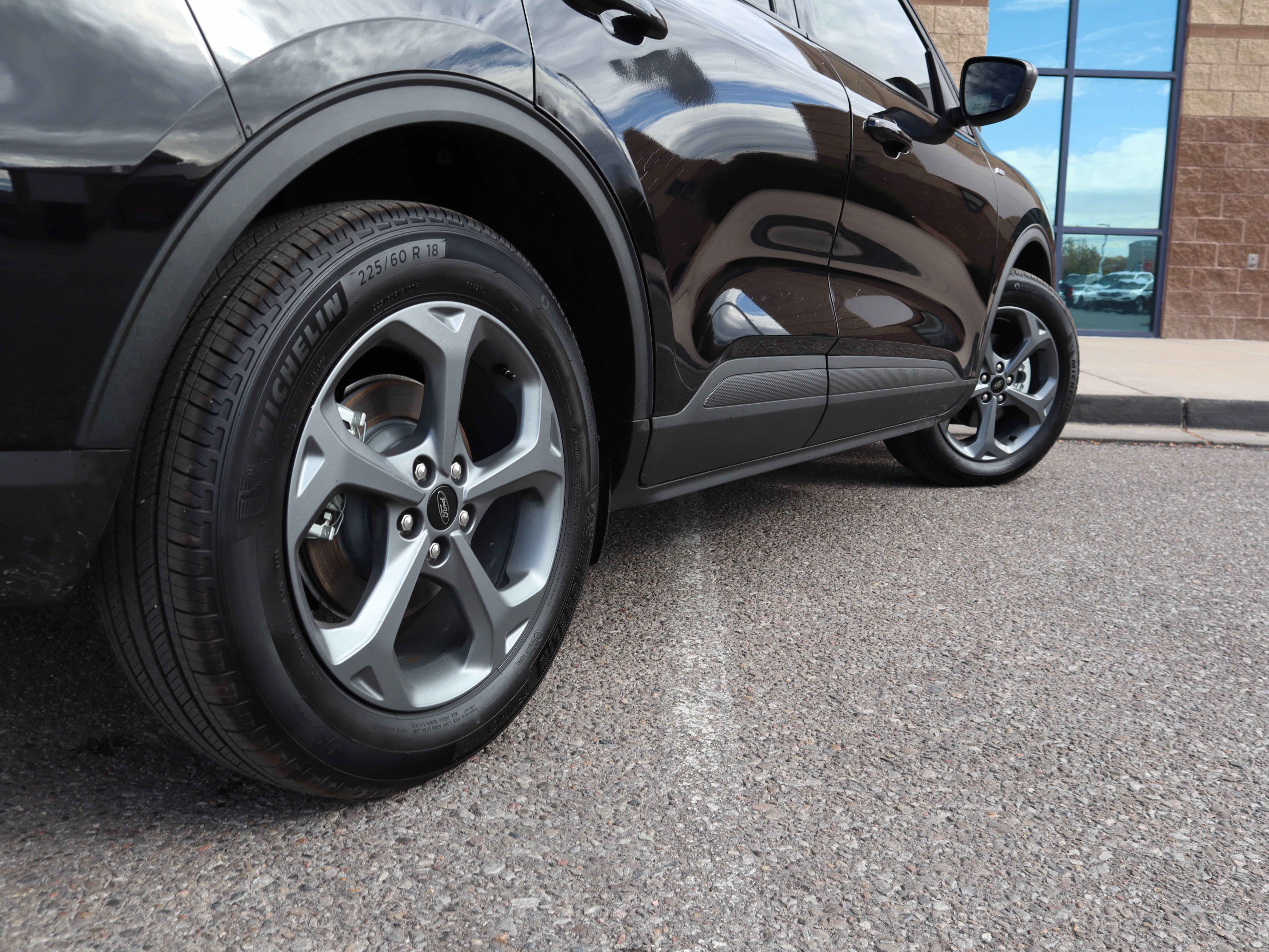 2025 Ford Escape Hybrid ST-Line