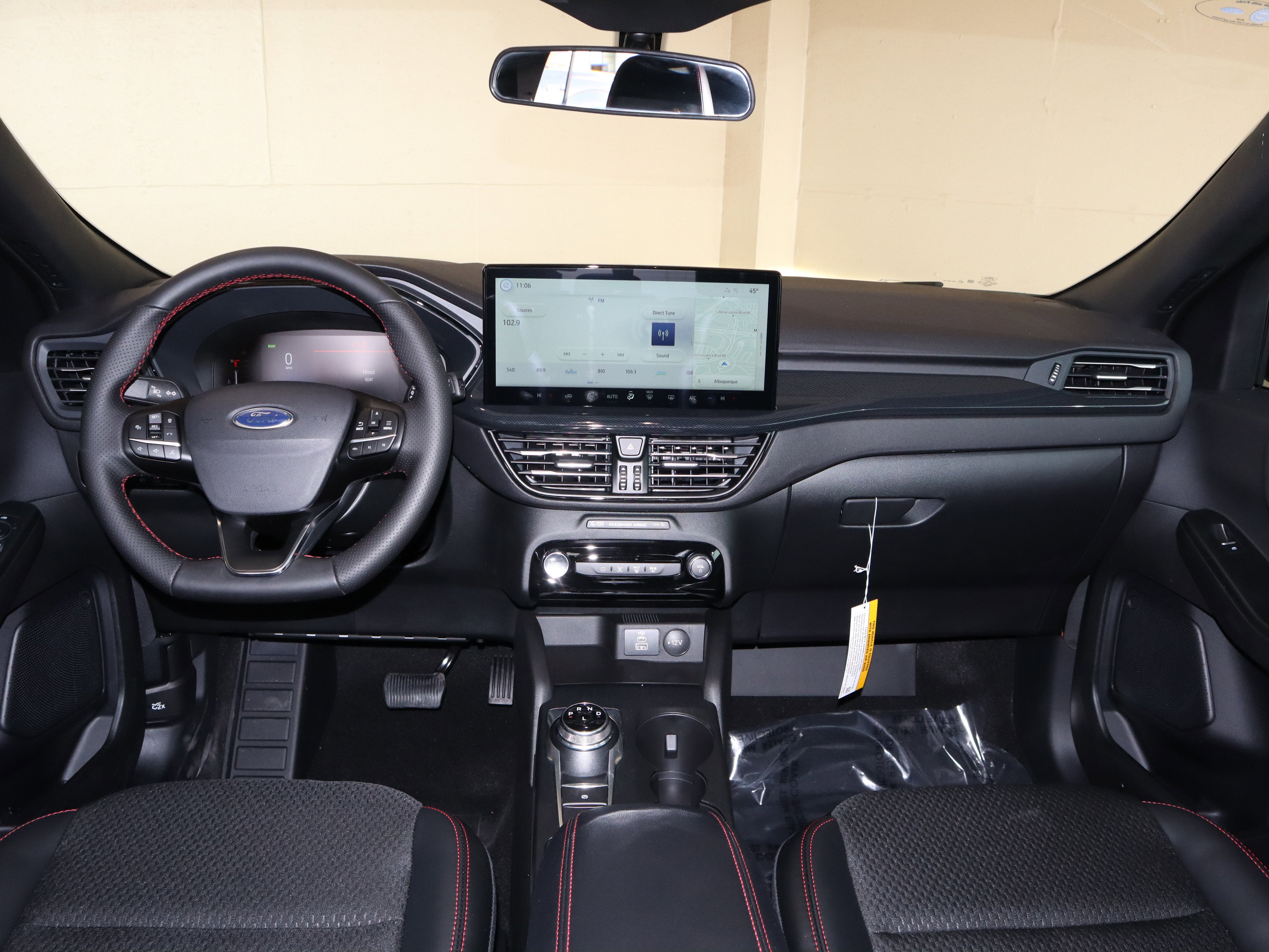 2025 Ford Escape Hybrid ST-Line