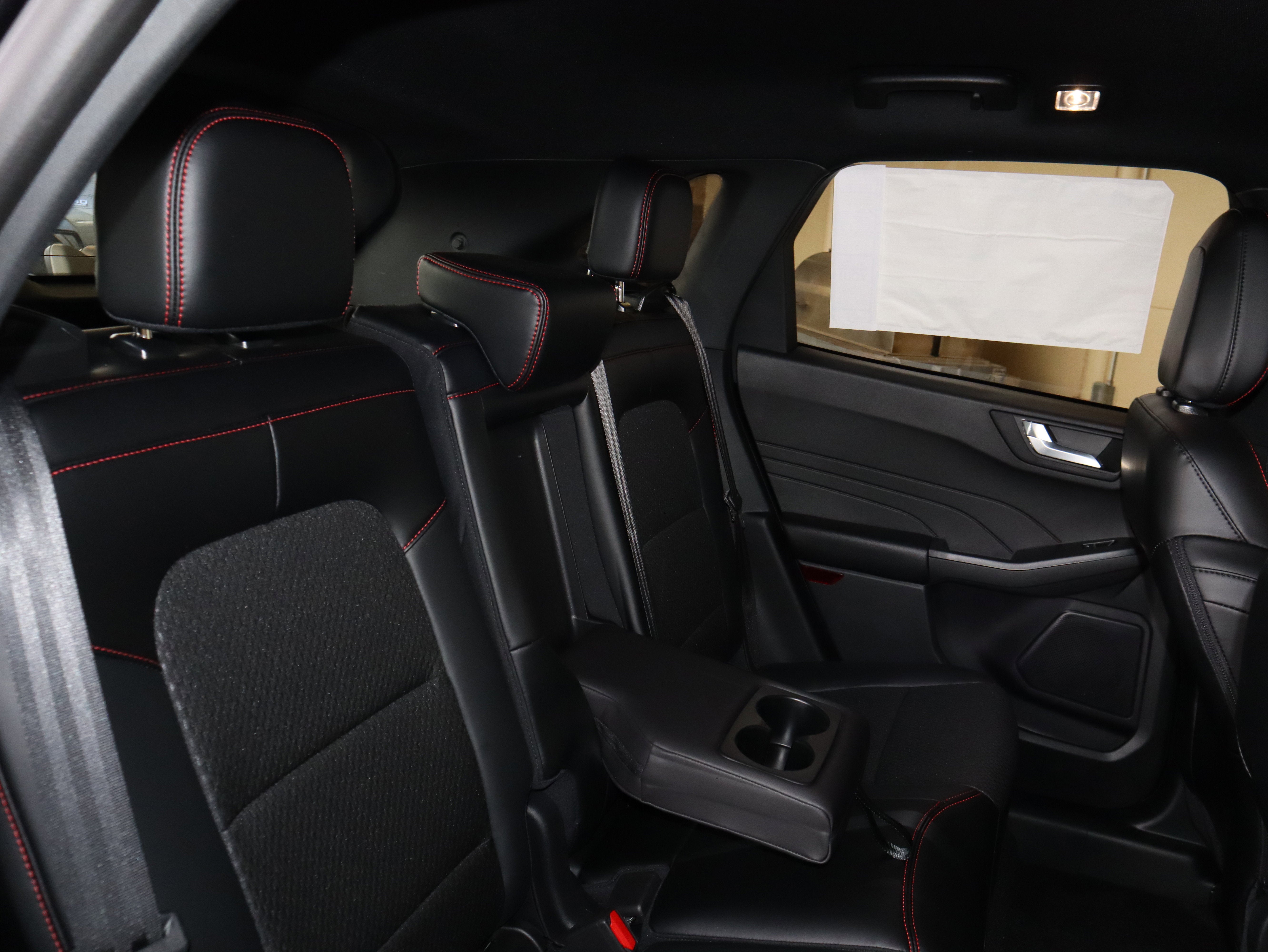 2025 Ford Escape Hybrid ST-Line