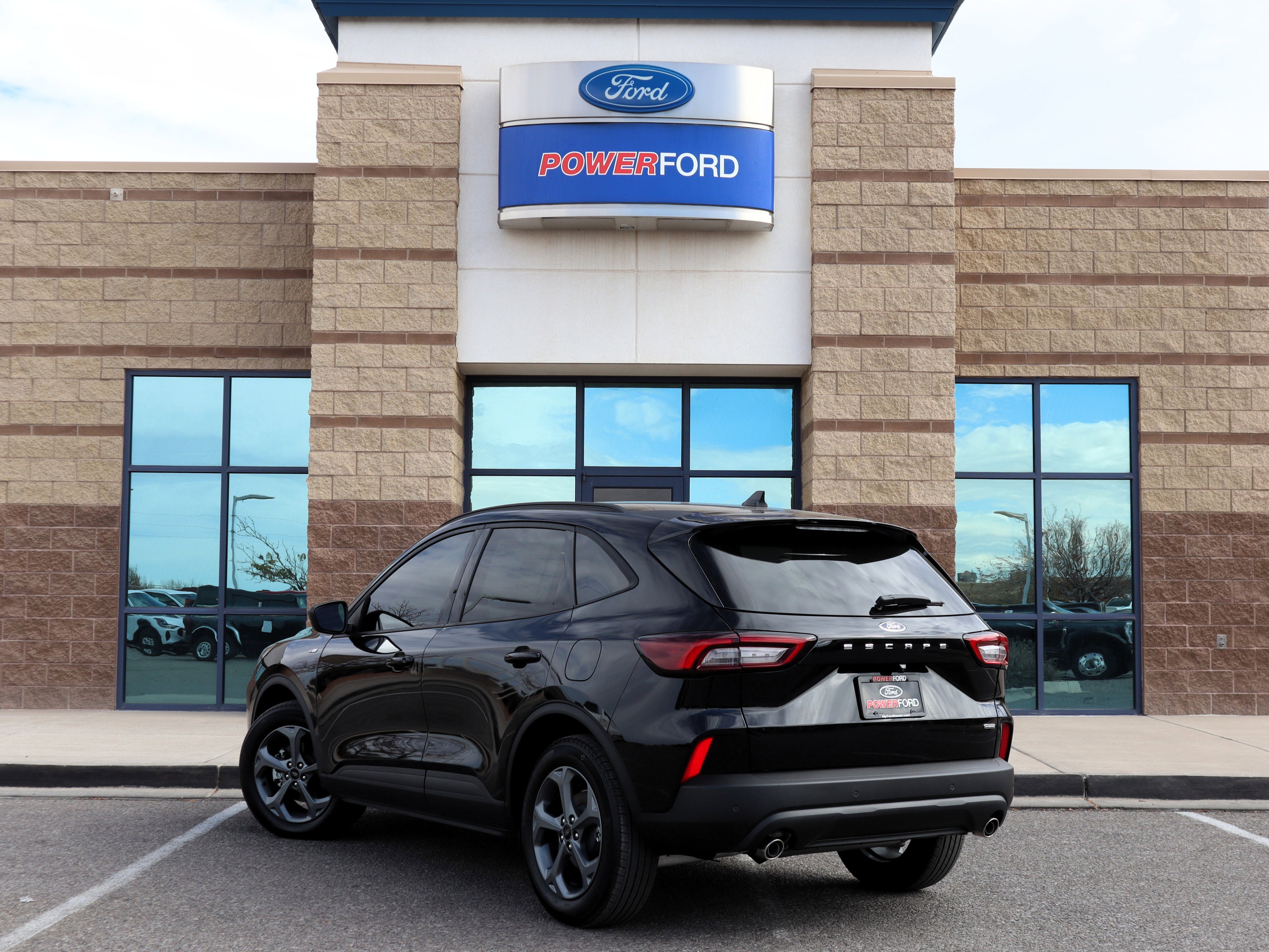 2025 Ford Escape Hybrid ST-Line