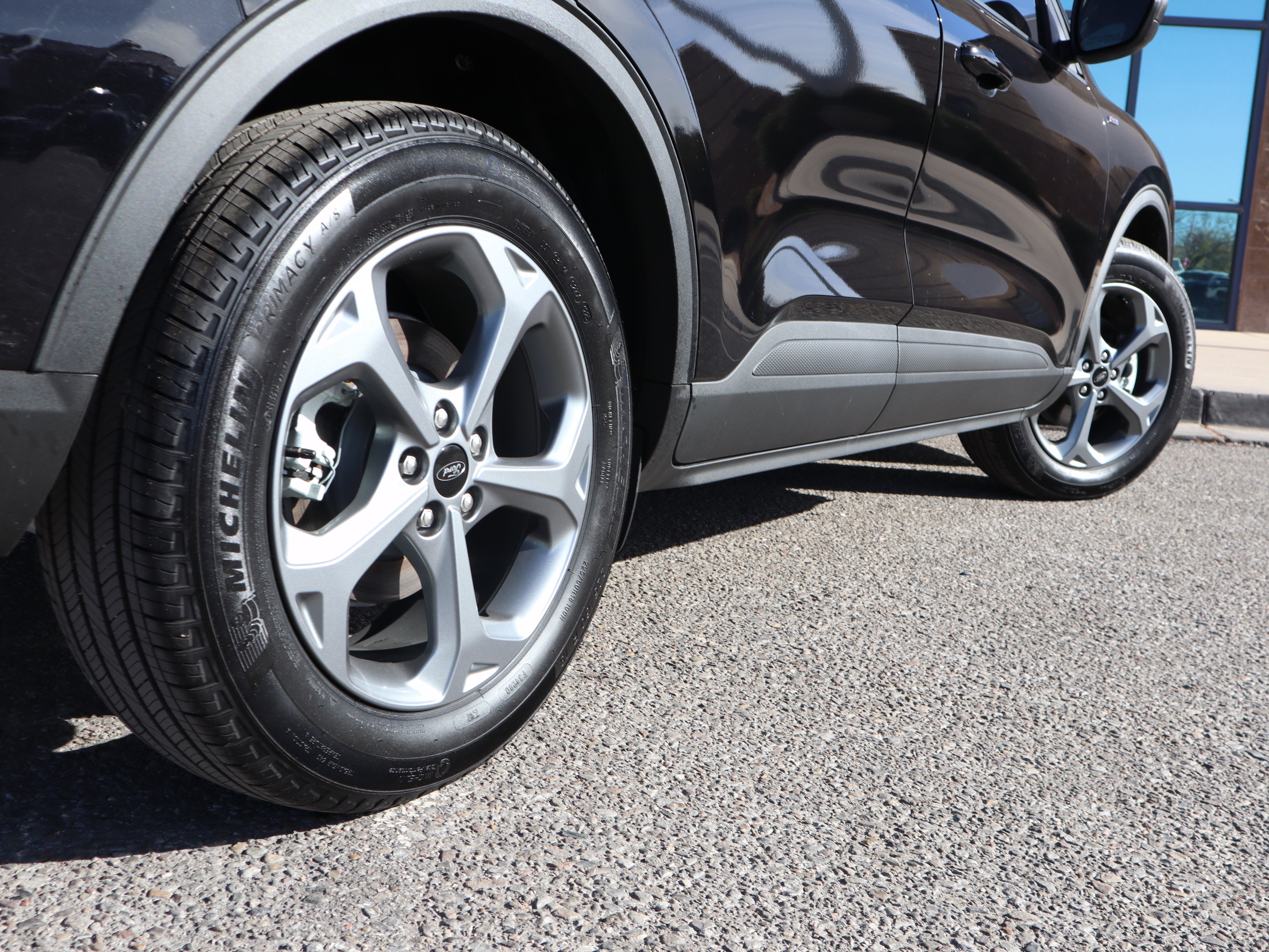 2025 Ford Escape Hybrid ST-Line