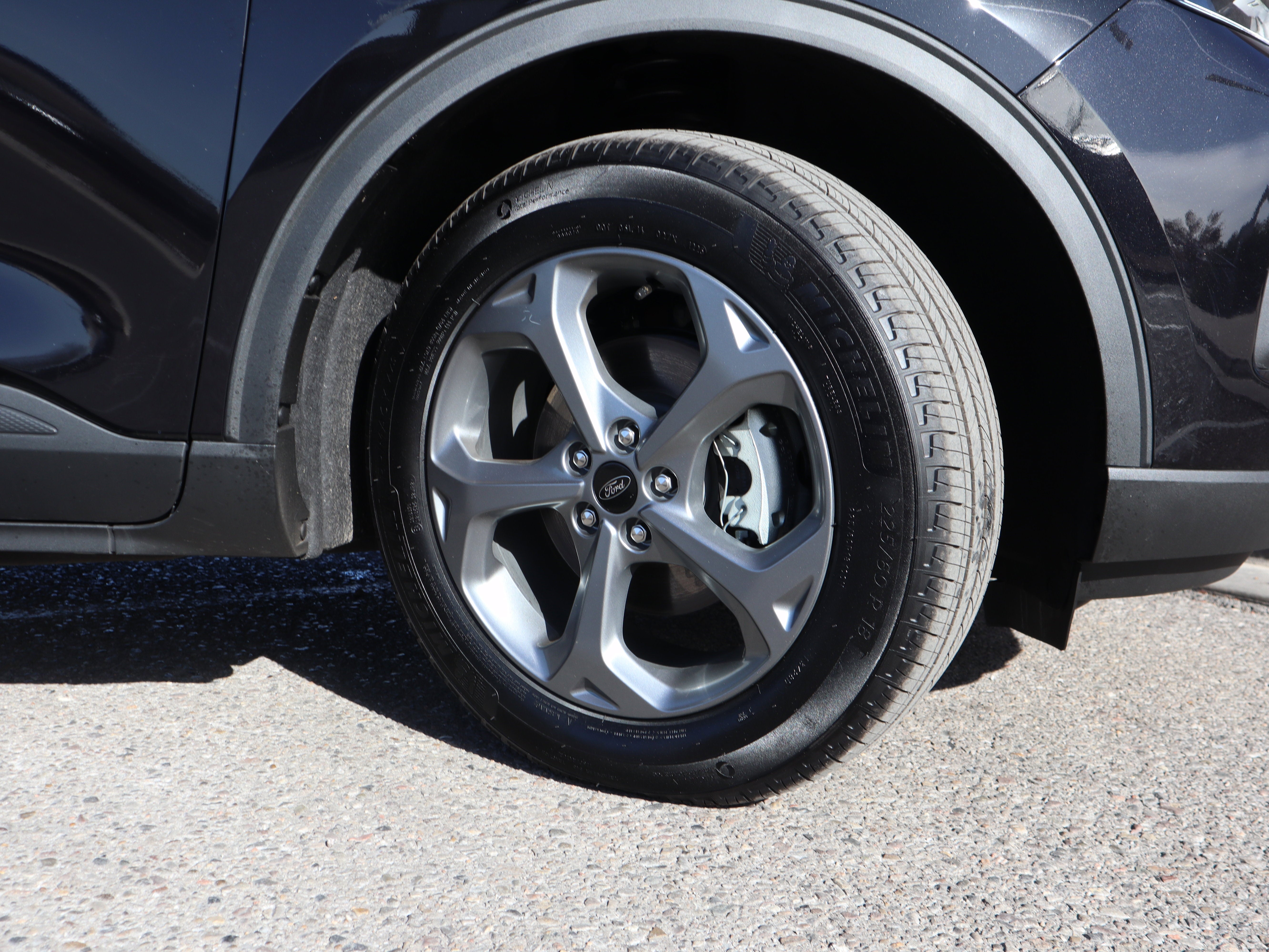 2025 Ford Escape Hybrid ST-Line