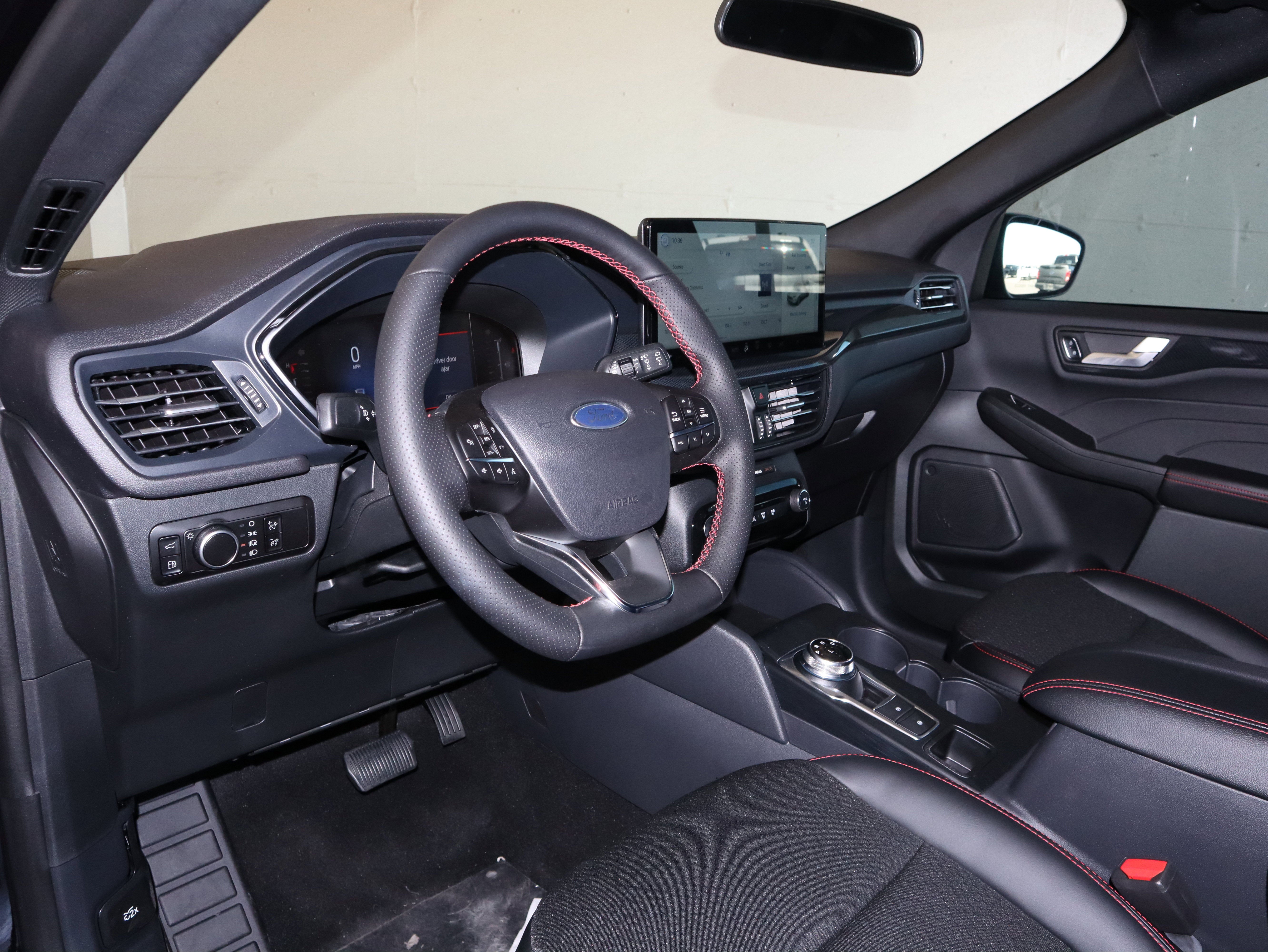 2025 Ford Escape Hybrid ST-Line