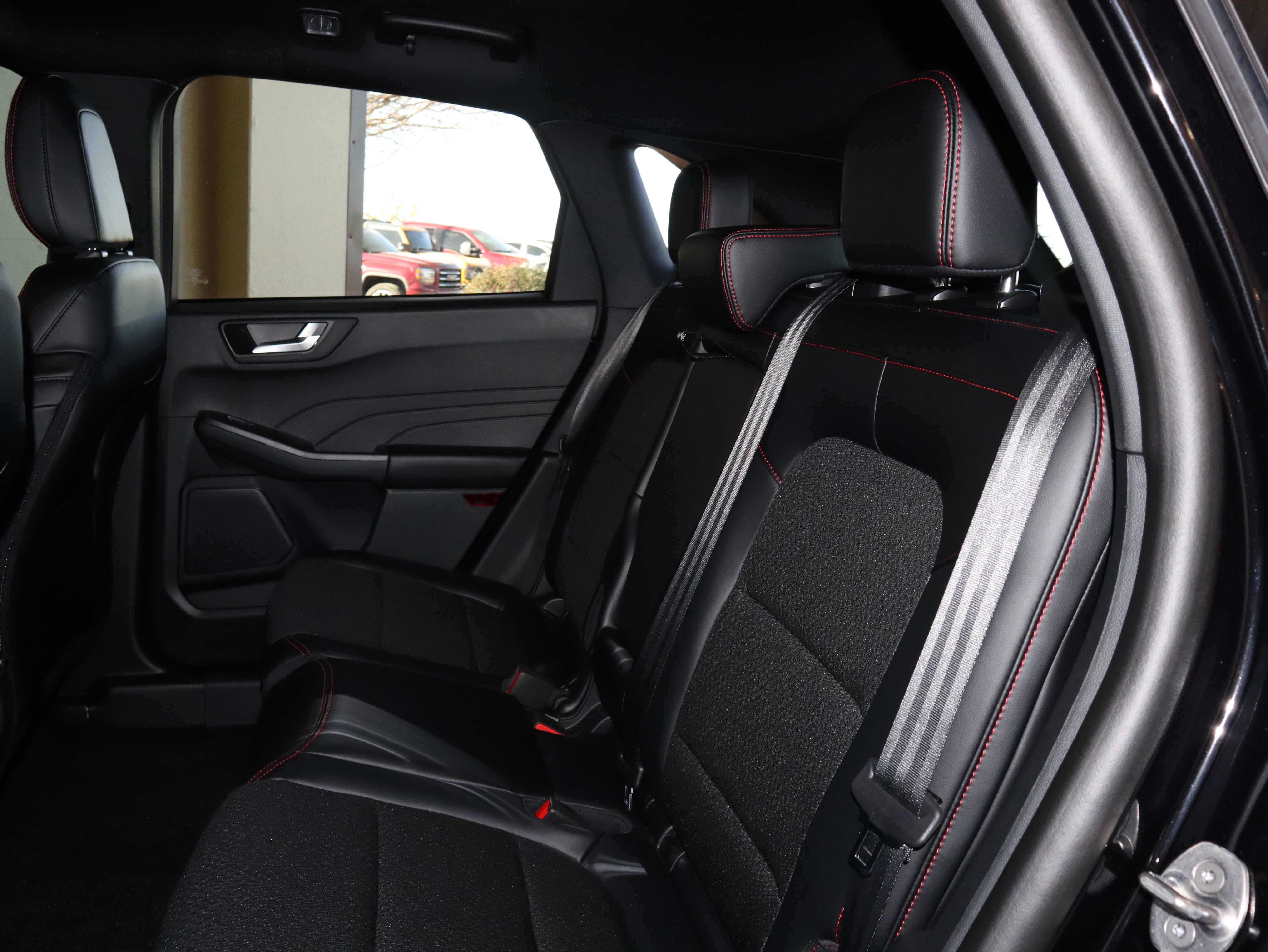 2025 Ford Escape Hybrid ST-Line