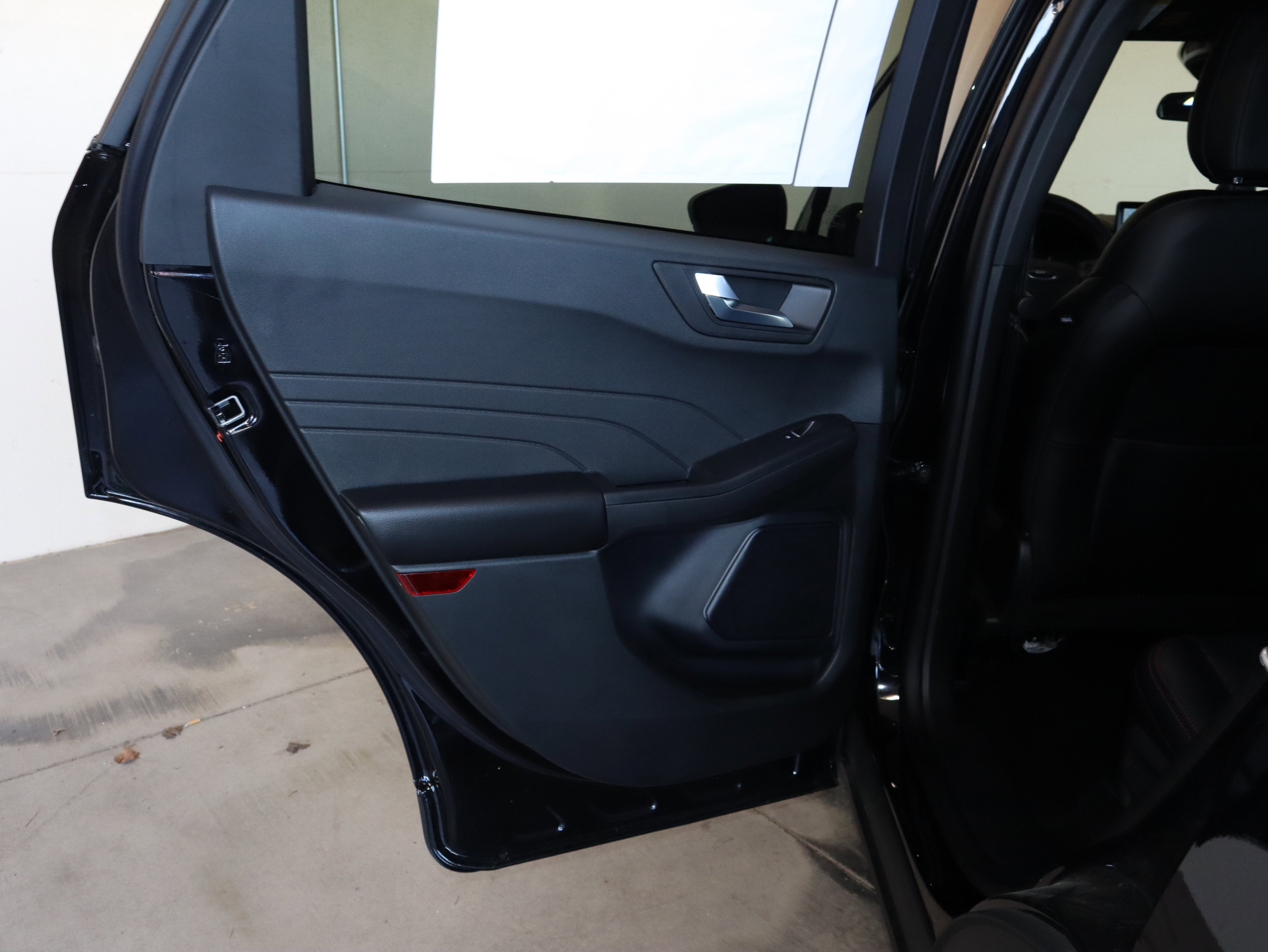 2025 Ford Escape Hybrid ST-Line